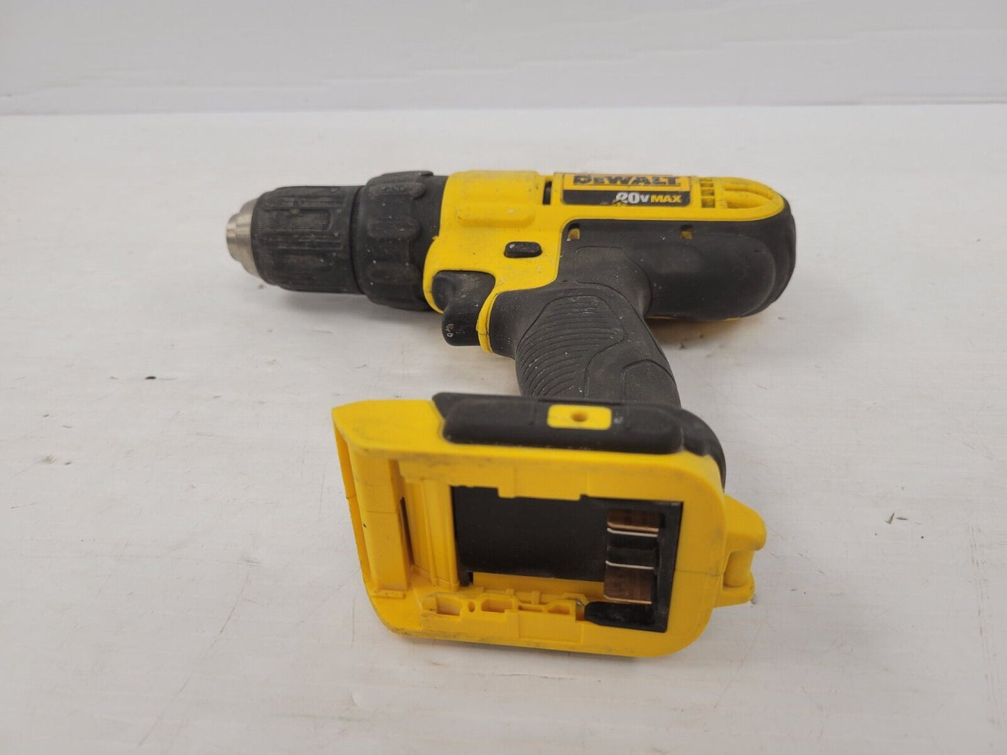 (63989-1) Dewalt DCD771 Drill