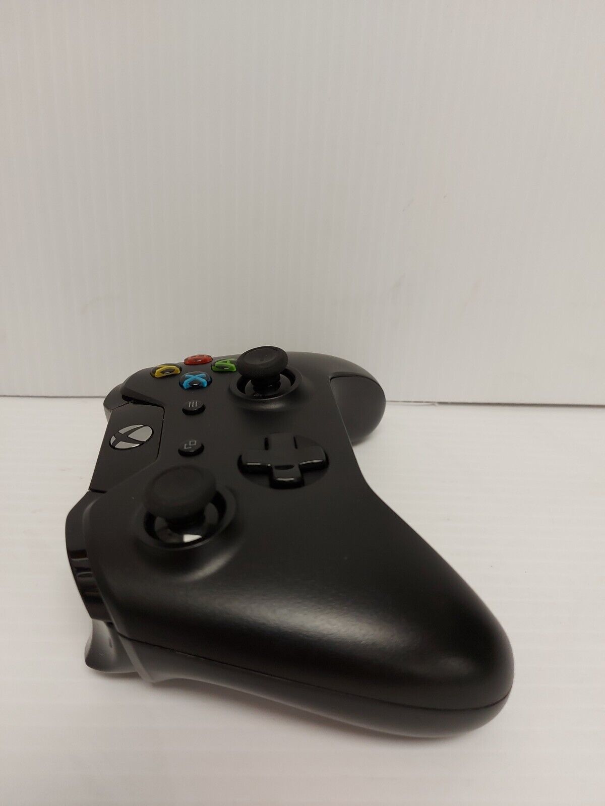 (N85125-1) Microsoft 1540 Xbox One 500GB