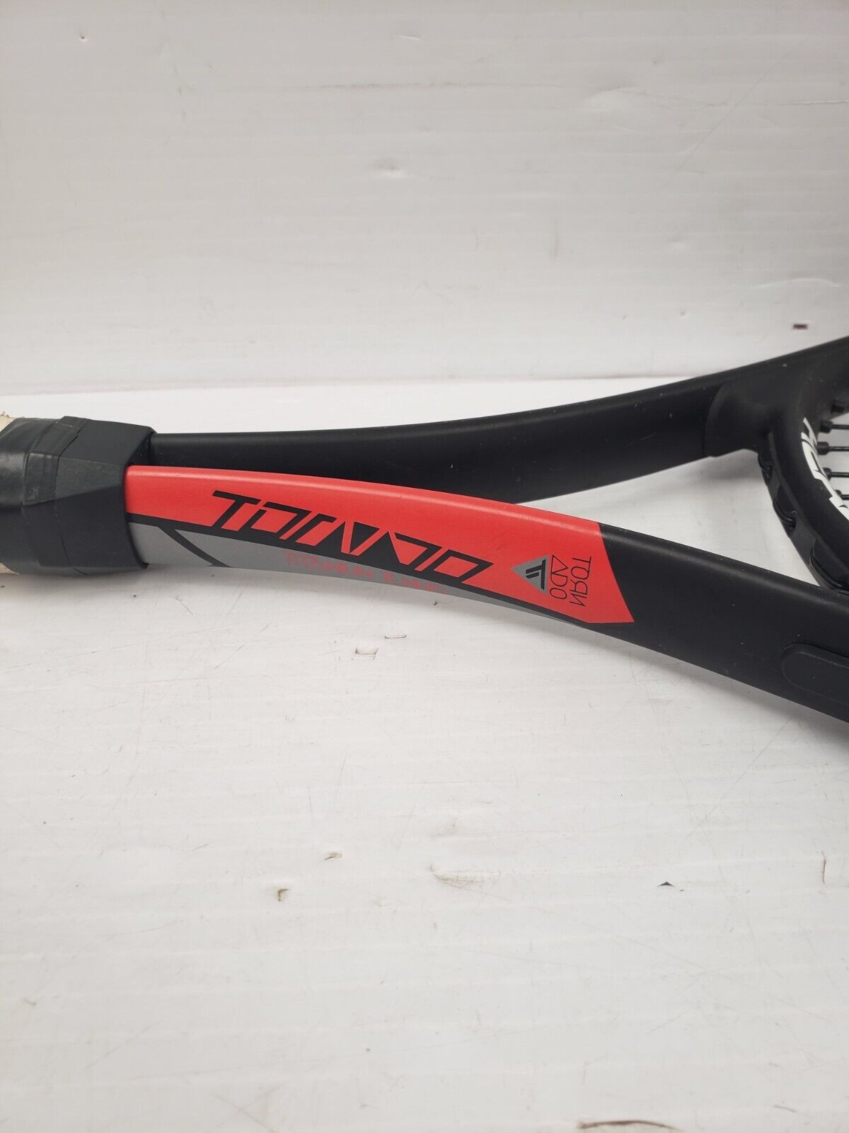 (61021-1) Head Tornado Tennis Racquet