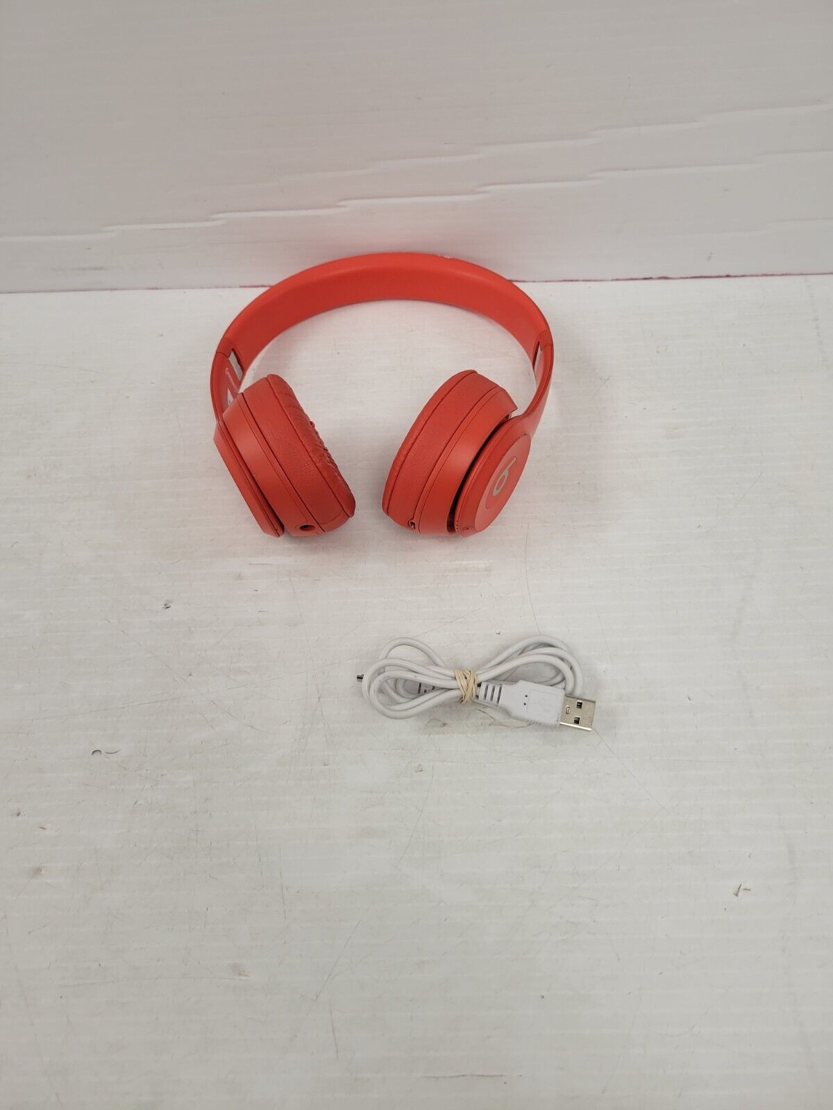 (54430-1) Apple A1796 Solo 3 Headphone