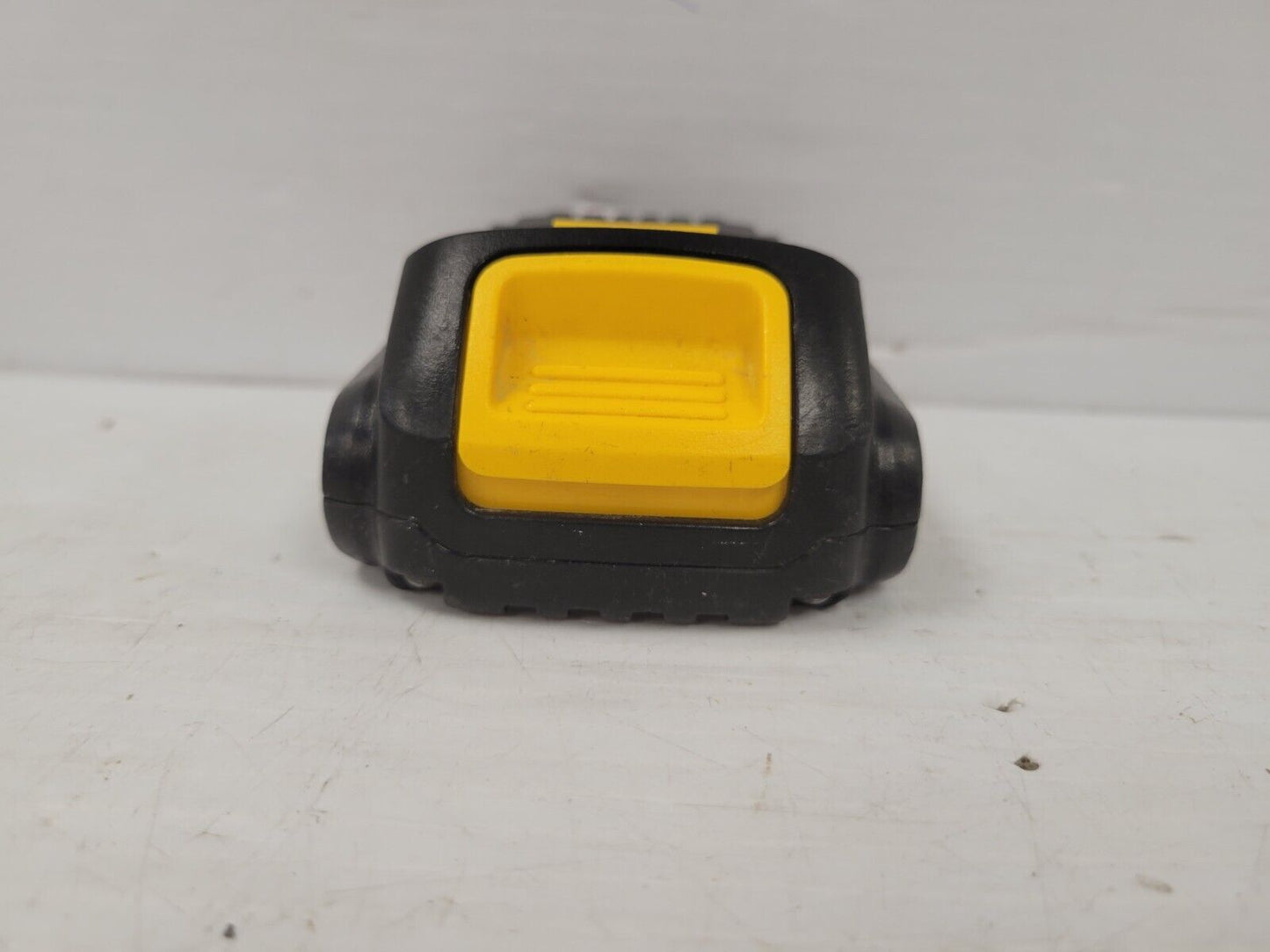 (64773-7) Dewalt DCB207  Battery-1.3 Ah