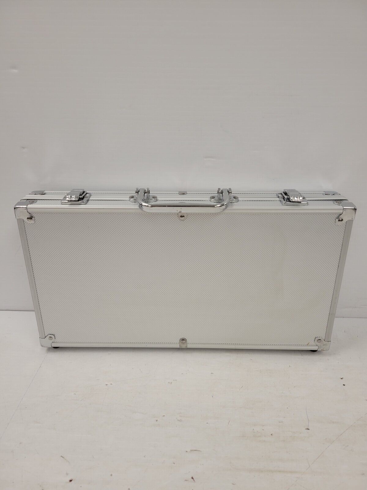 (62721-1) No Name Texas Hold' Em Poker Set