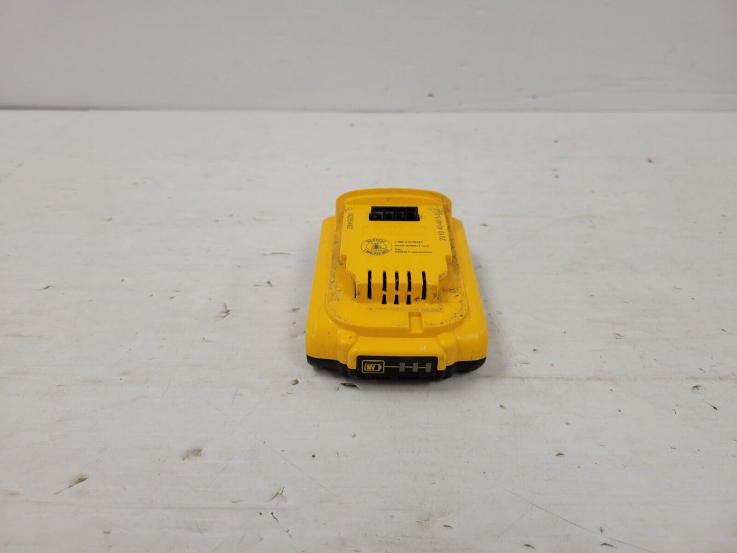 (69019-2) Dewalt DCD985 Drill