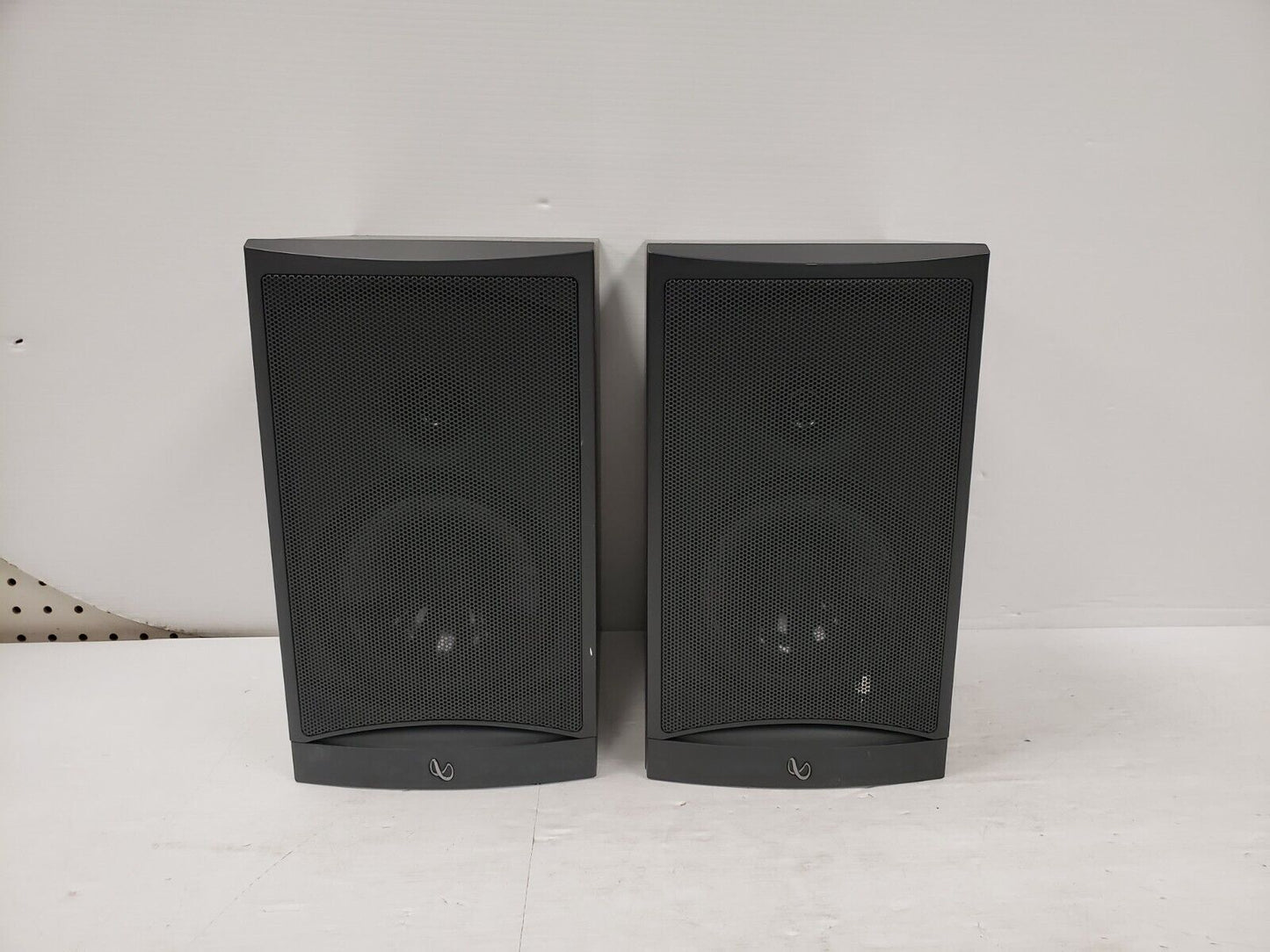 (58027-1B) Infinity 331047 Speaker Set