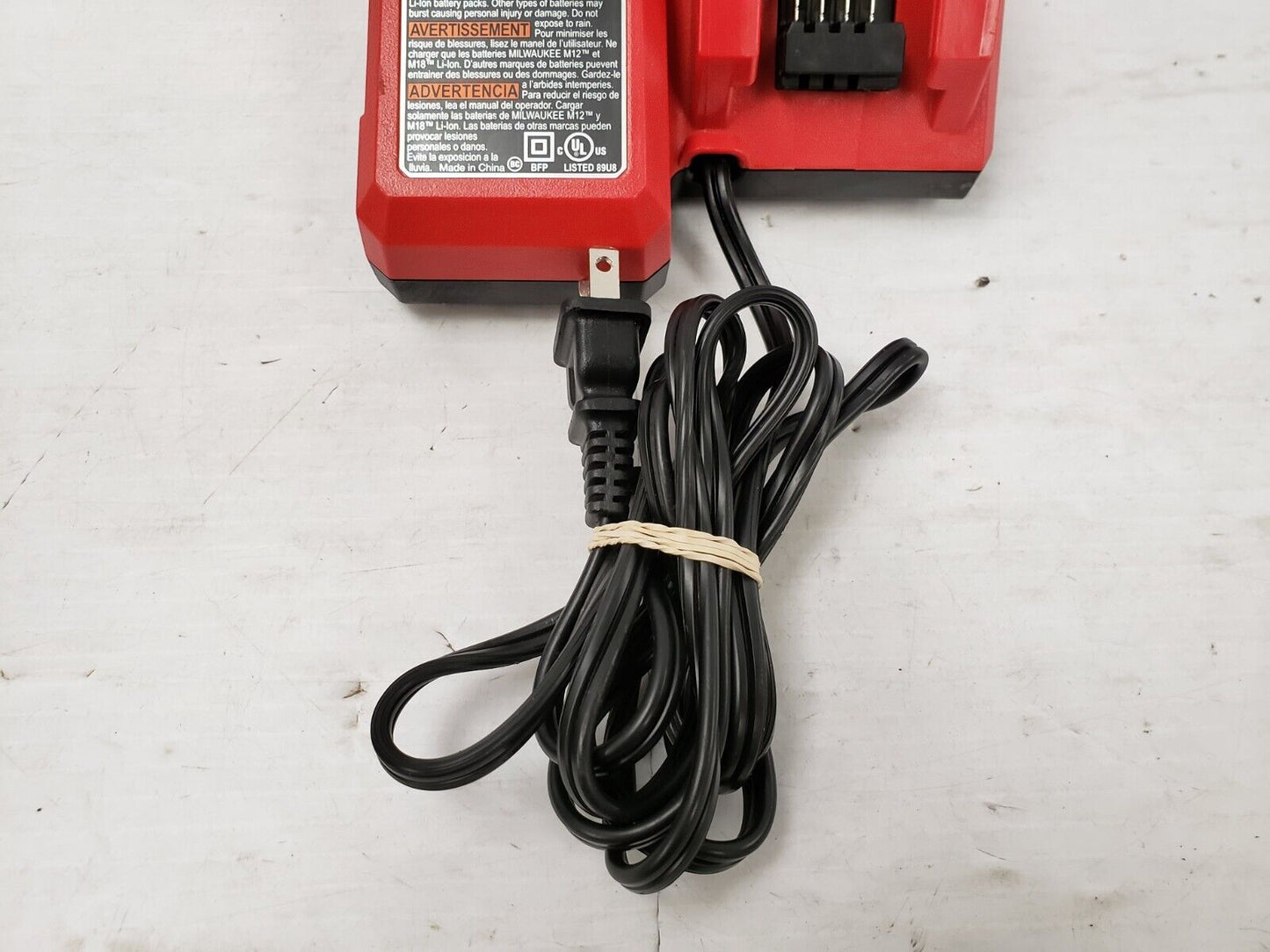 (66733-3) Milwaukee 280420 Hammer Drill