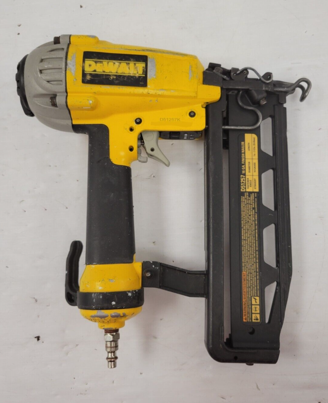 (61330-3) Dewalt D51253K Finish Nailer