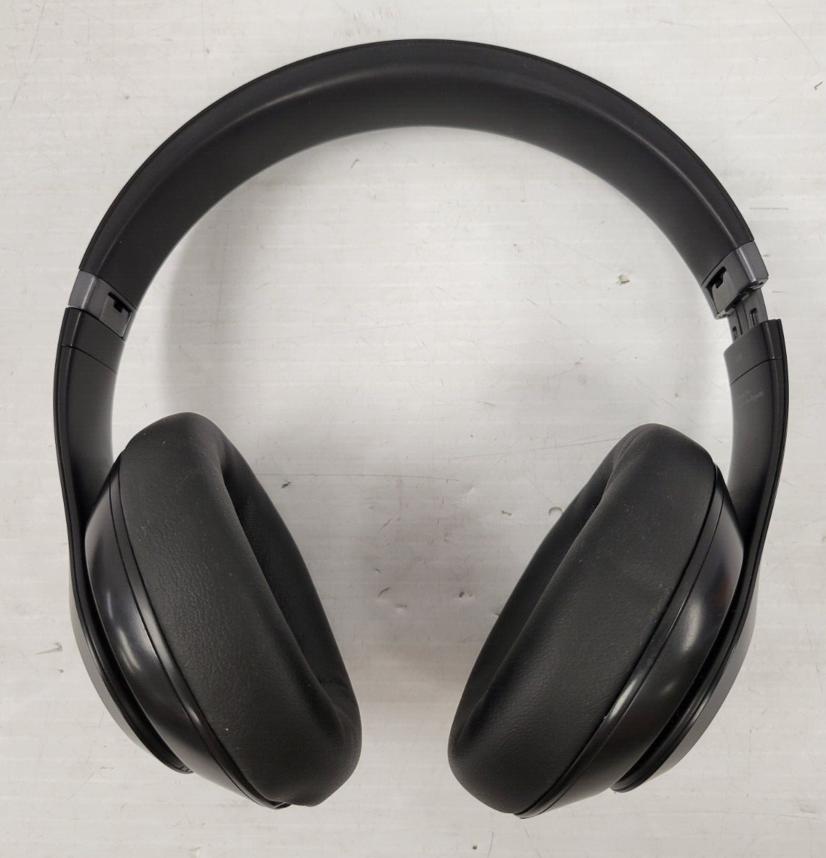 (57448-1) Beats Studio Pro Headphones