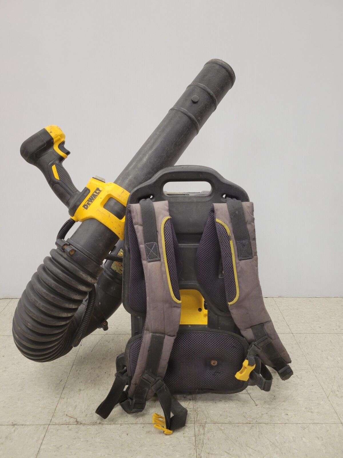 (69647-2) Dewalt DCB1590 Back Pack Blower