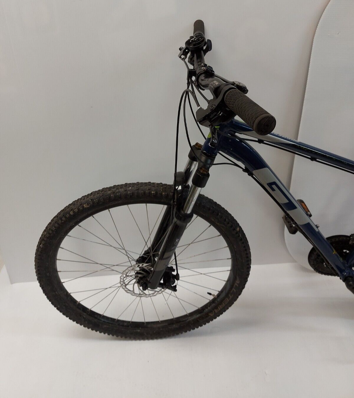 (NI-21756) GT AGGRESIVE PRO Mountain Bike