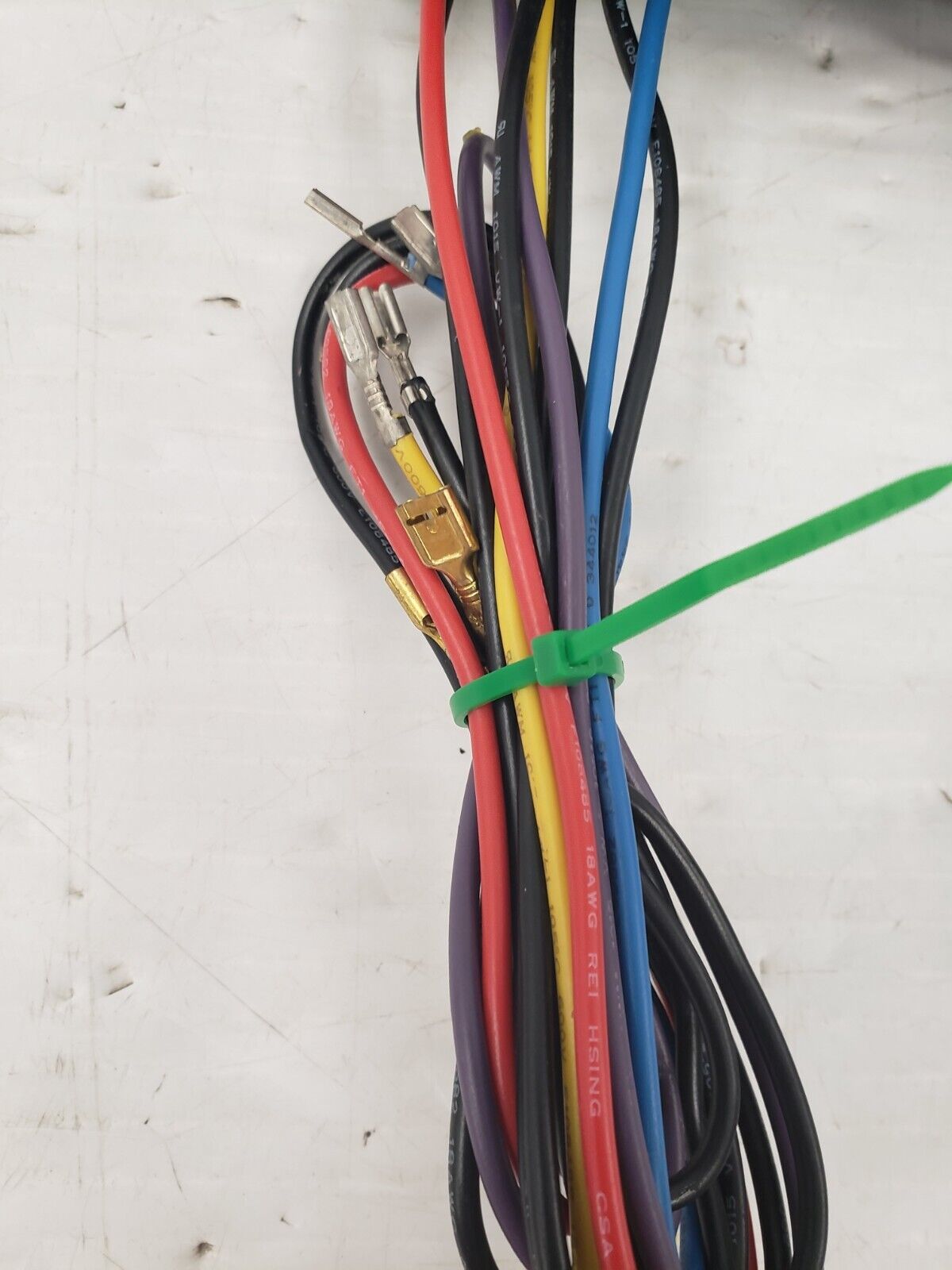 (I-36063) Cerwin-Vega AT-10 Crossover Controllers