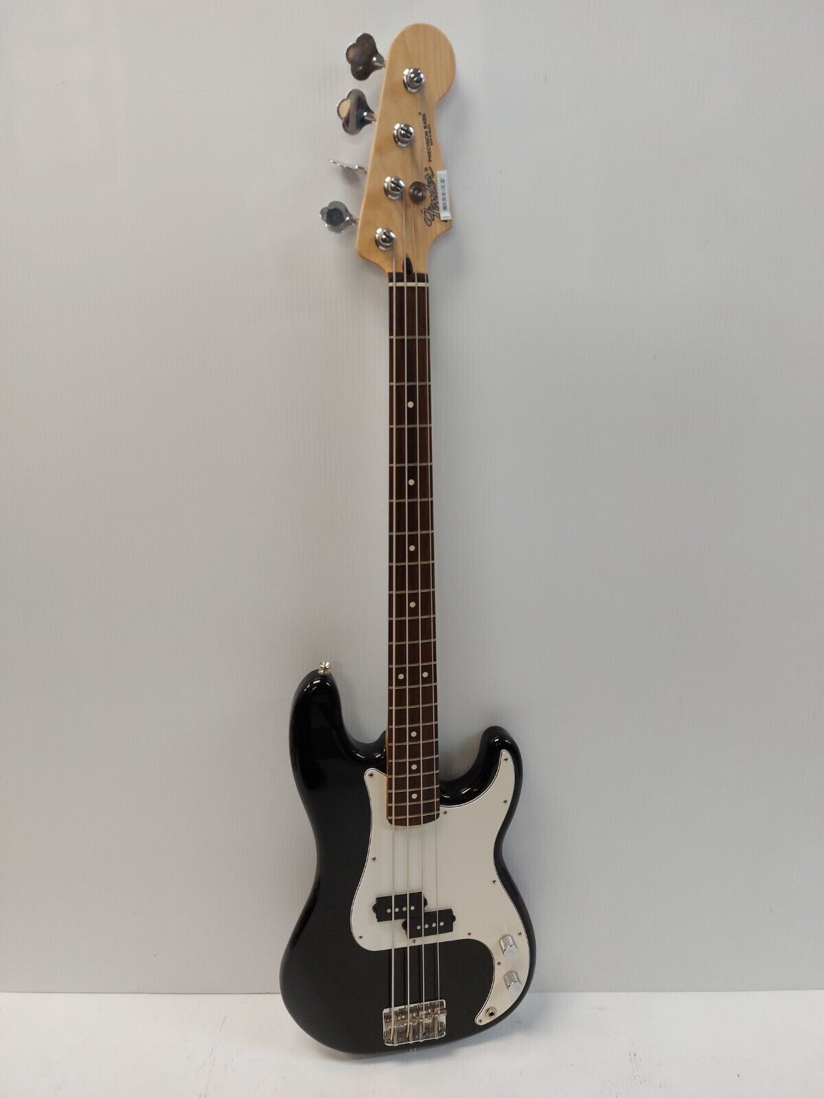 (N83312-1) Fender Precision Bass Guitar