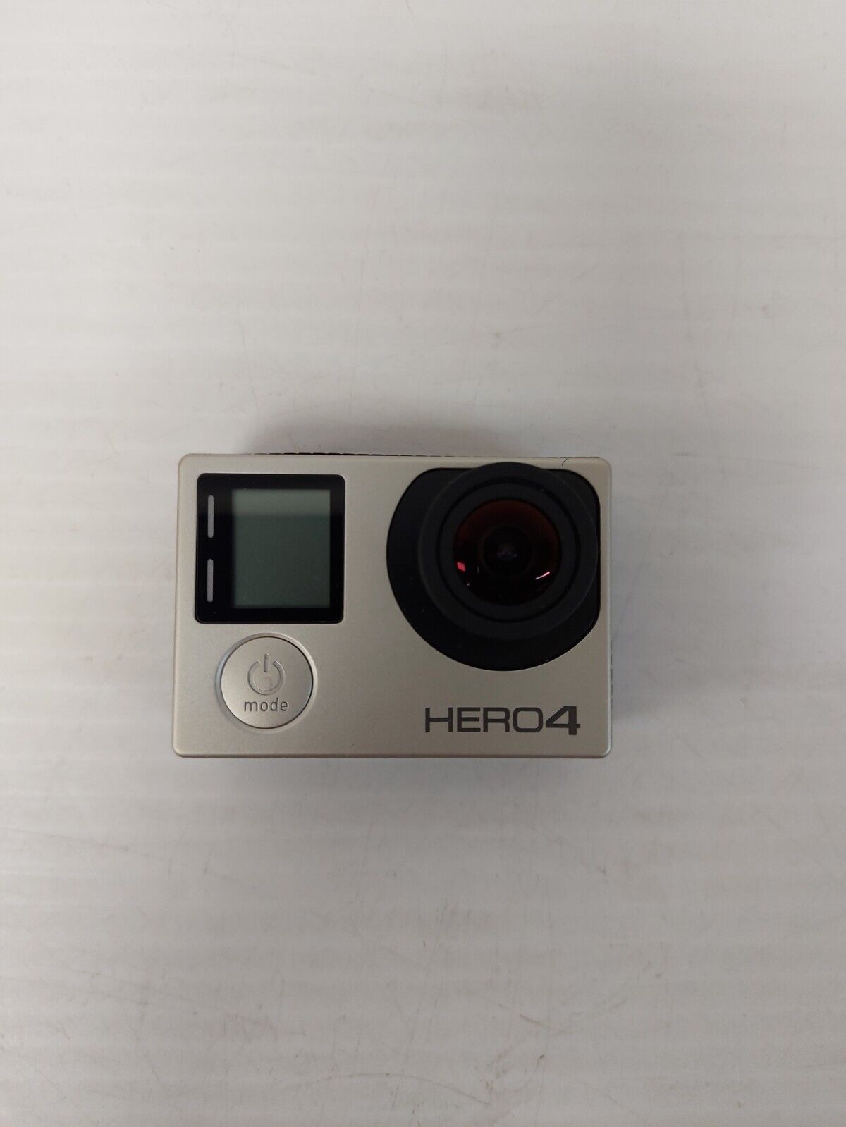 (N81625-1) Appareil photo numérique GoPro Hero 4 Silver dans son étui