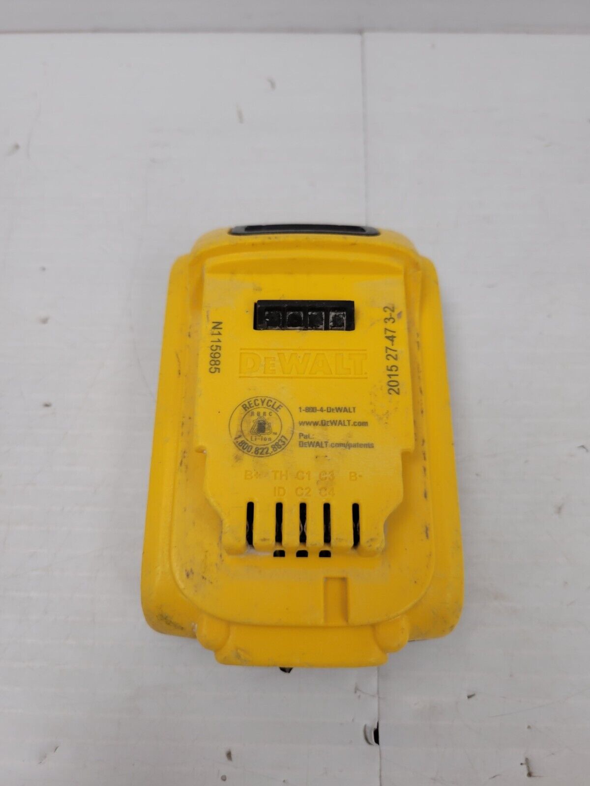 (66196-2) Dewalt DCB 203 Battery-2.0Ah