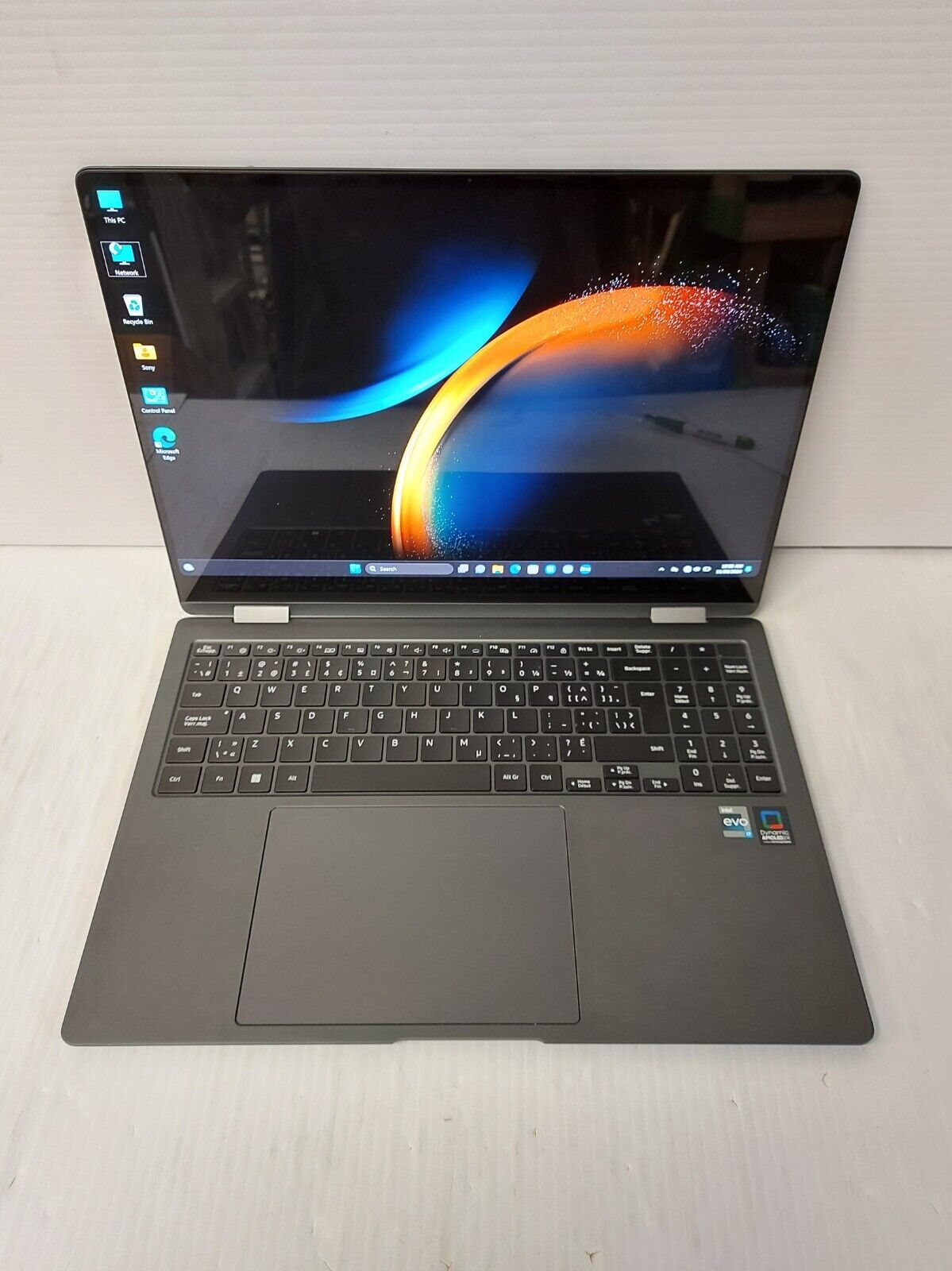 (N82060-1) Samsung NP960QFG Laptop