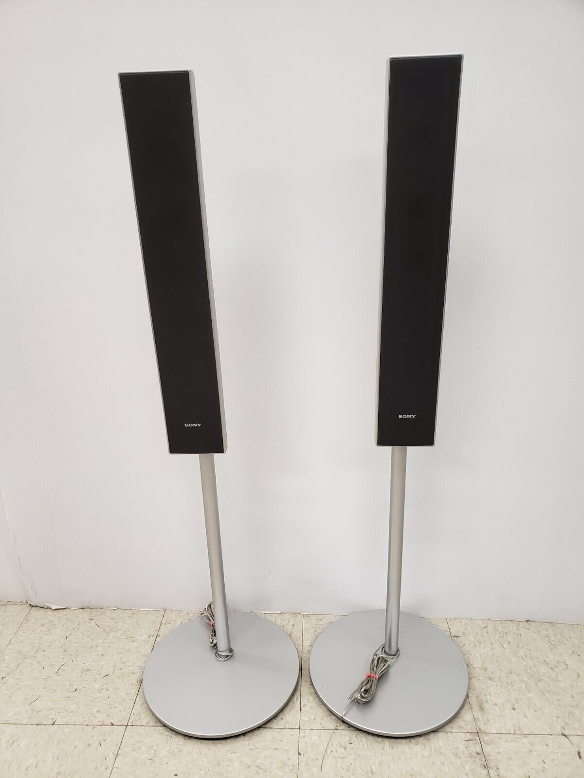 (61336-2) Sony SS-TS73 Tower Speakers