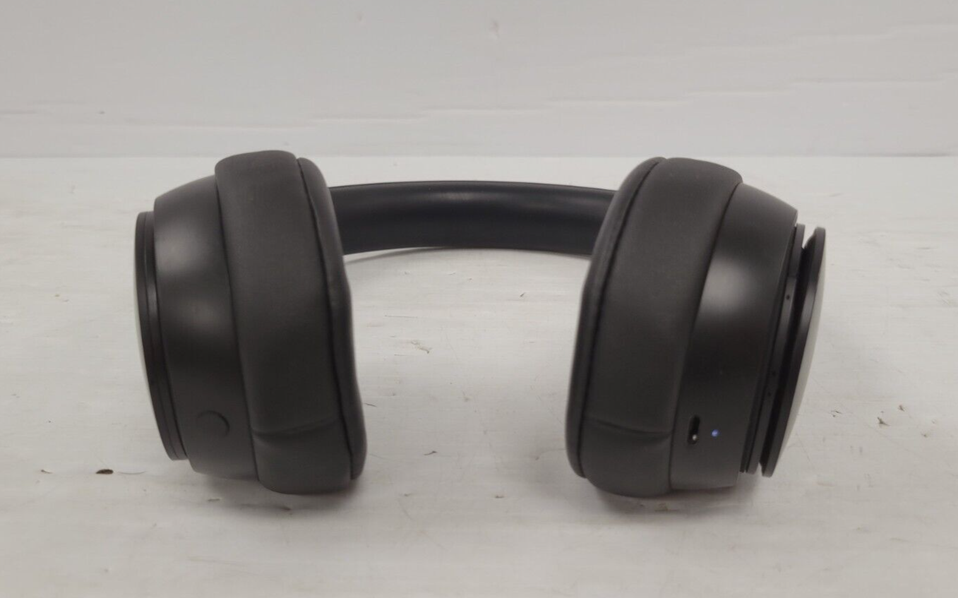 (67262-1) Beats A1881 Headphones