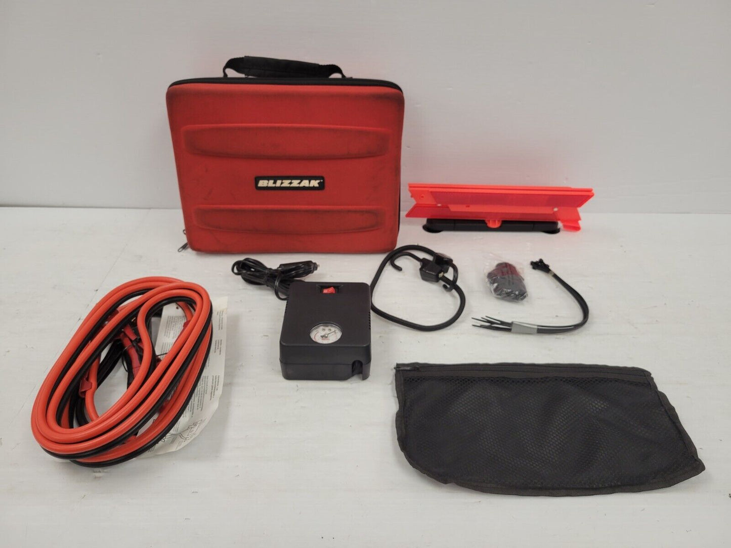 (65745-2) Coido 2707 Roadside Safety Kit