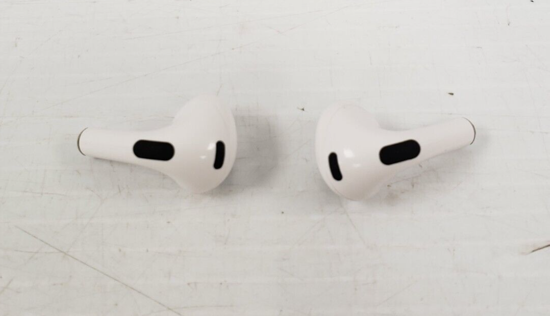 (64791-1) Apple A2566 Air Pods - 3rd Gen