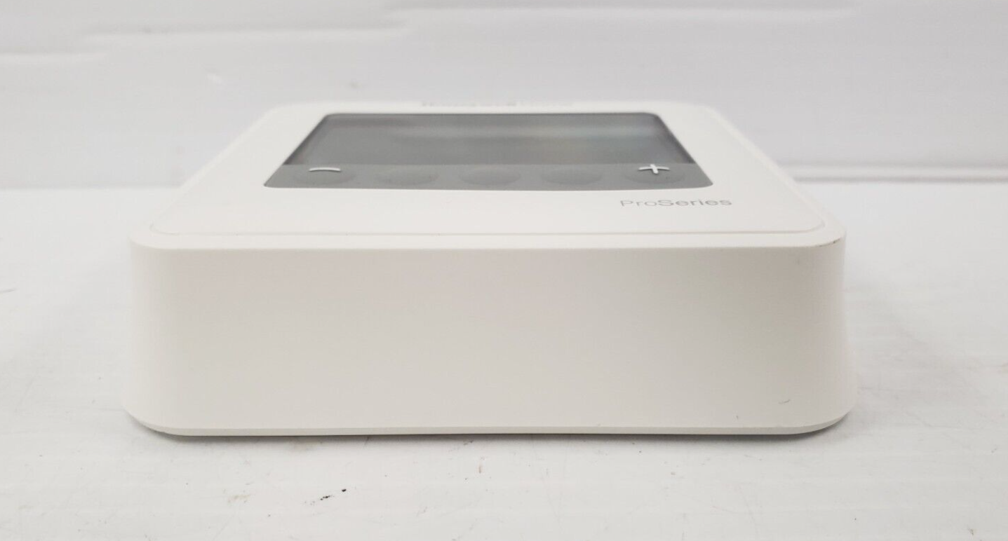 (64890-3) Honeywell T4 Pro Thermostat