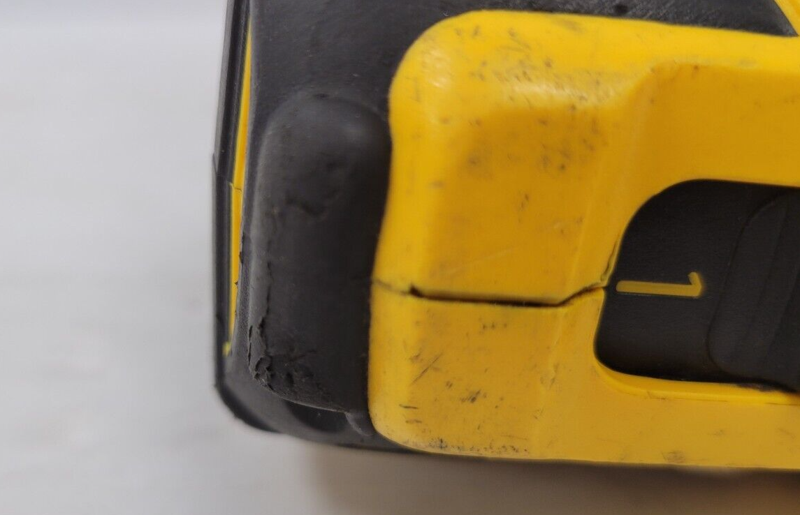 (64301-1) Dewalt DCD796 Drill