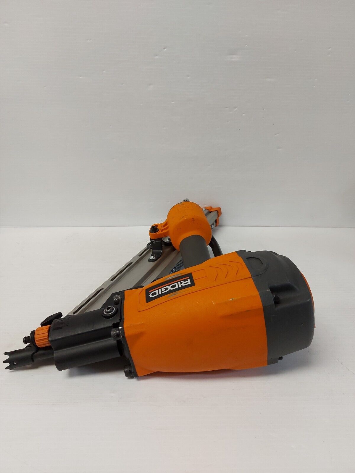 (N81646-1) Ridgid R350CHD Clipped Head Framing Nailer