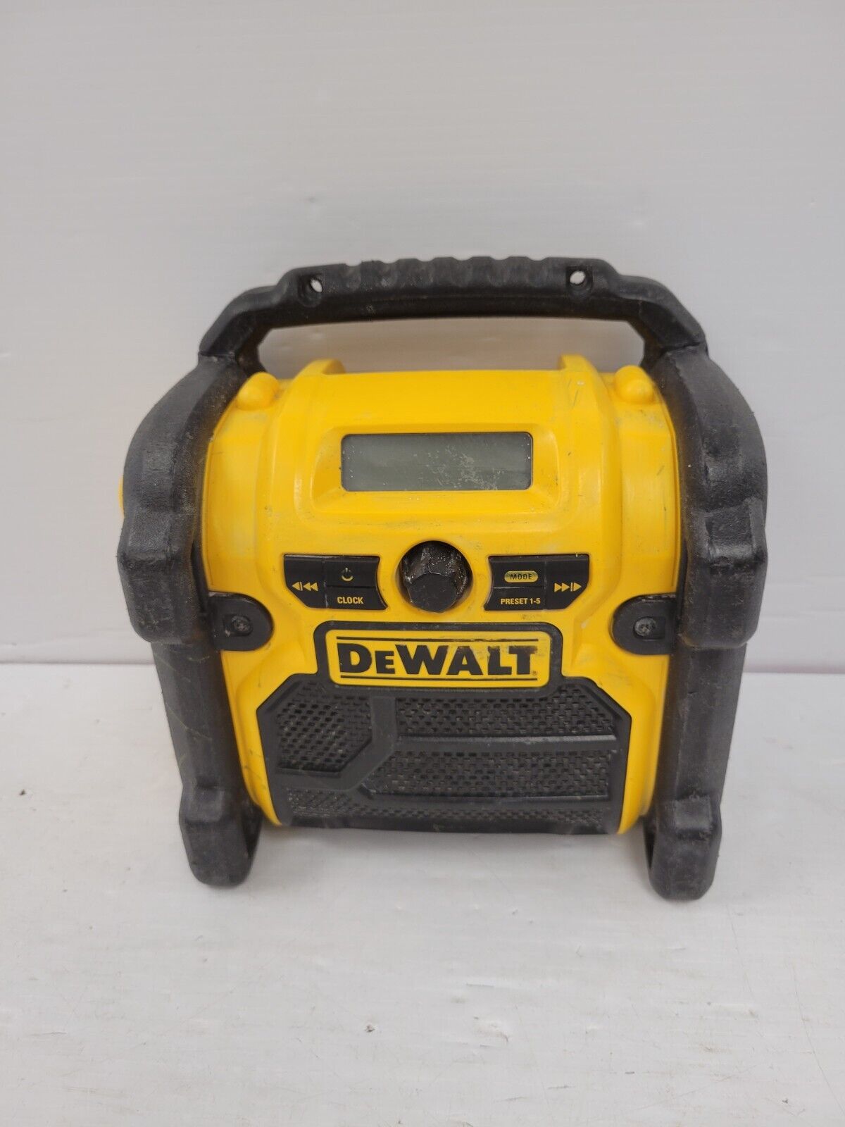 (58154-2) Dewalt DCR018 Work Radio