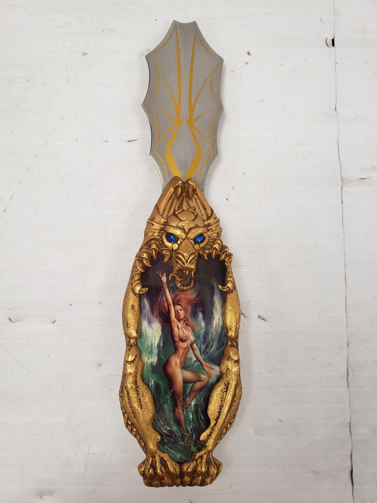 (I-35846) Franklin Mint The Sorceress Of The Waves Knightstone Collection Knife