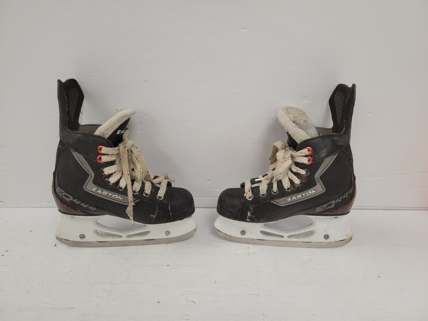 (68239-1) Easton Razor Bladz II Hockey Skates - Youth Size 1D