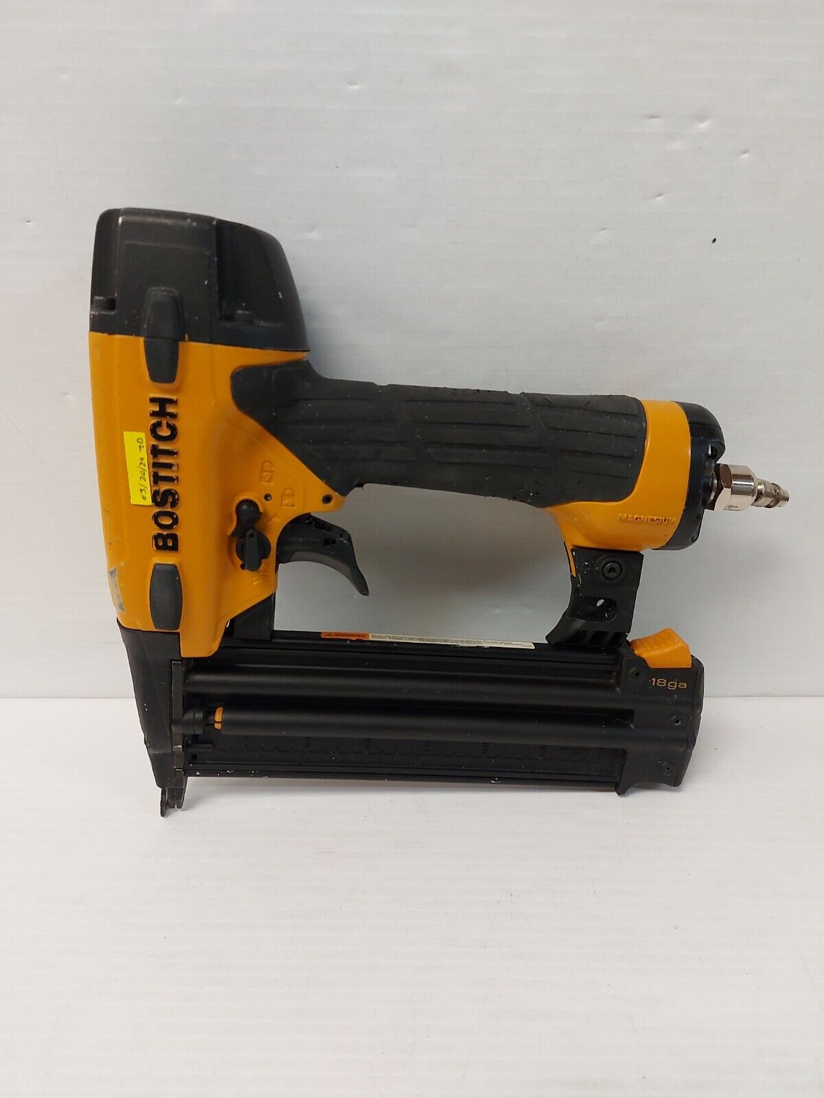 (N81233-2) Bostich BT1855 18Ga Brad Nailer in case