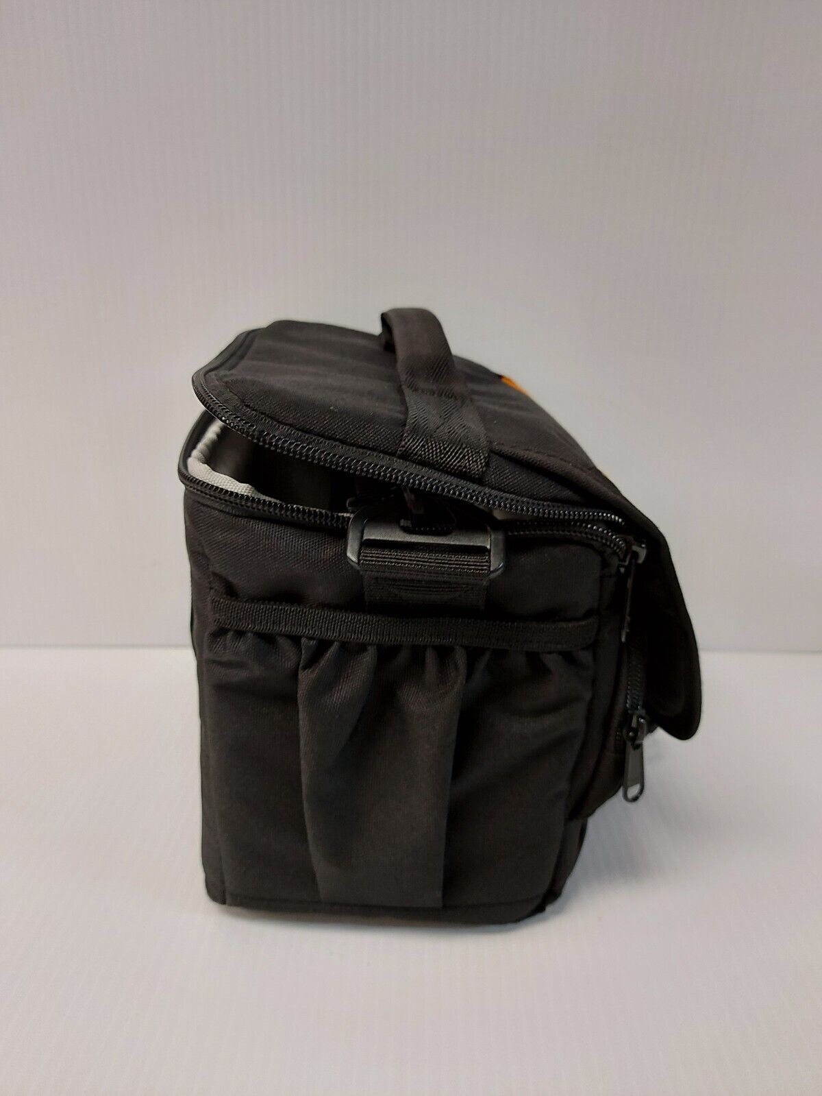 (NI-20725) Lowepro Adventura SH160II Camera Bag