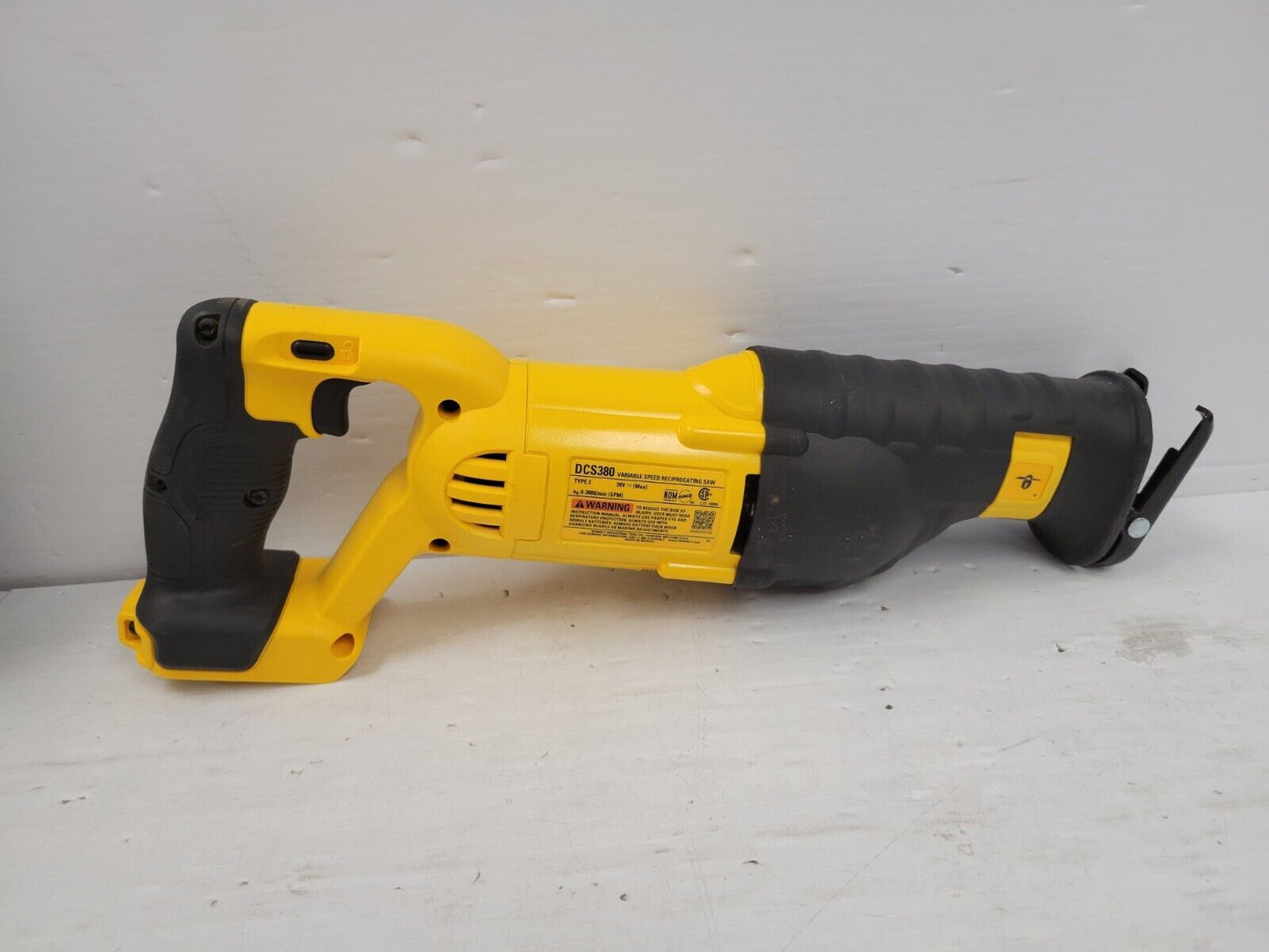 (67330-1) Dewalt DCS380 Reciprocating Saw