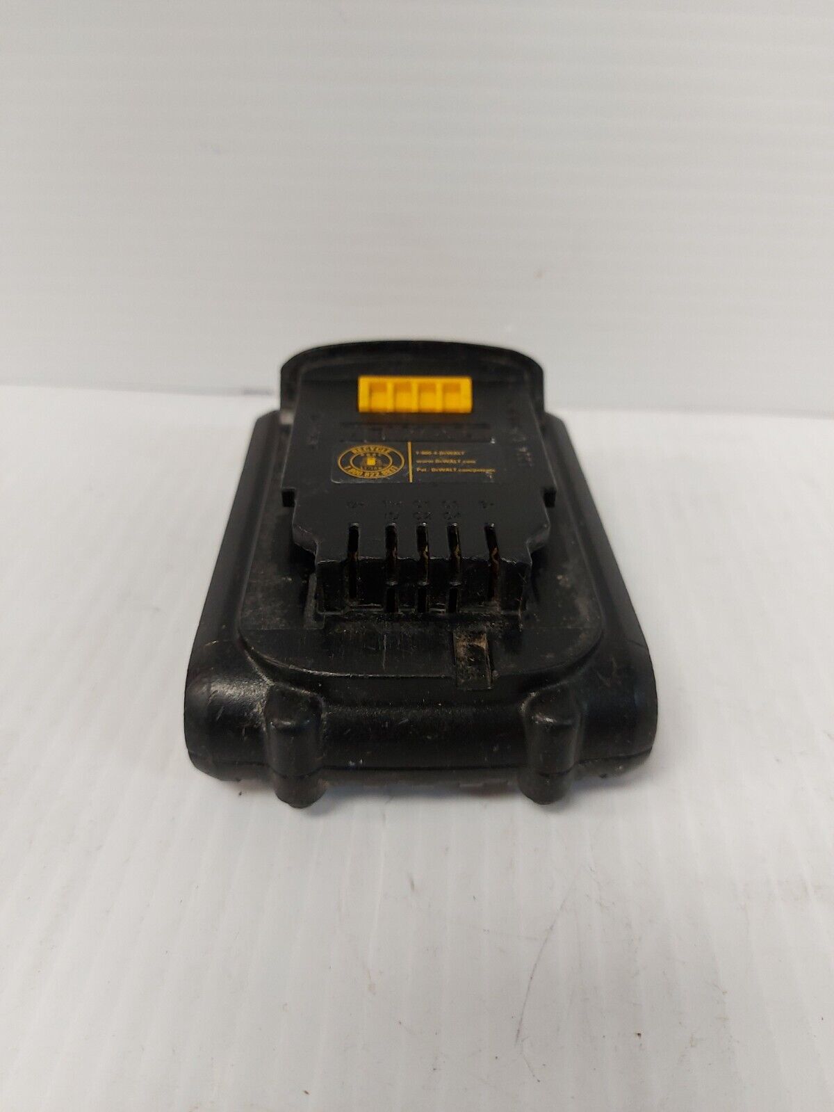 (NI-22071) Dewalt DCB201 1.5Ah Battery