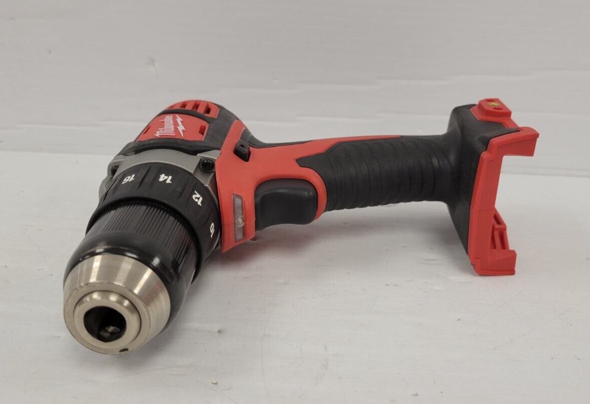 (67027-2) Milwaukee 2606-20 Drill
