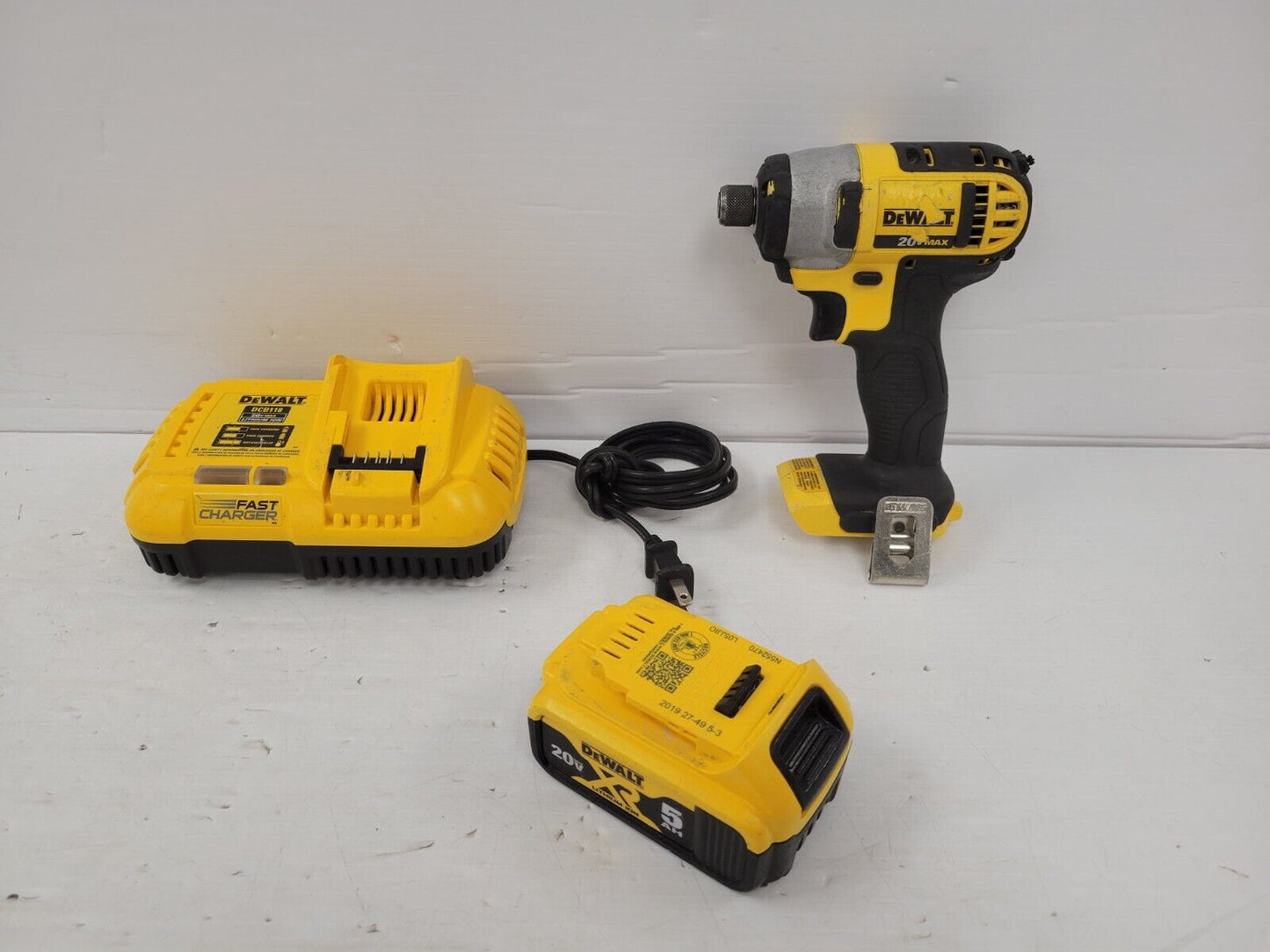 (67140-4) Dewalt DCF885 Impact Driver