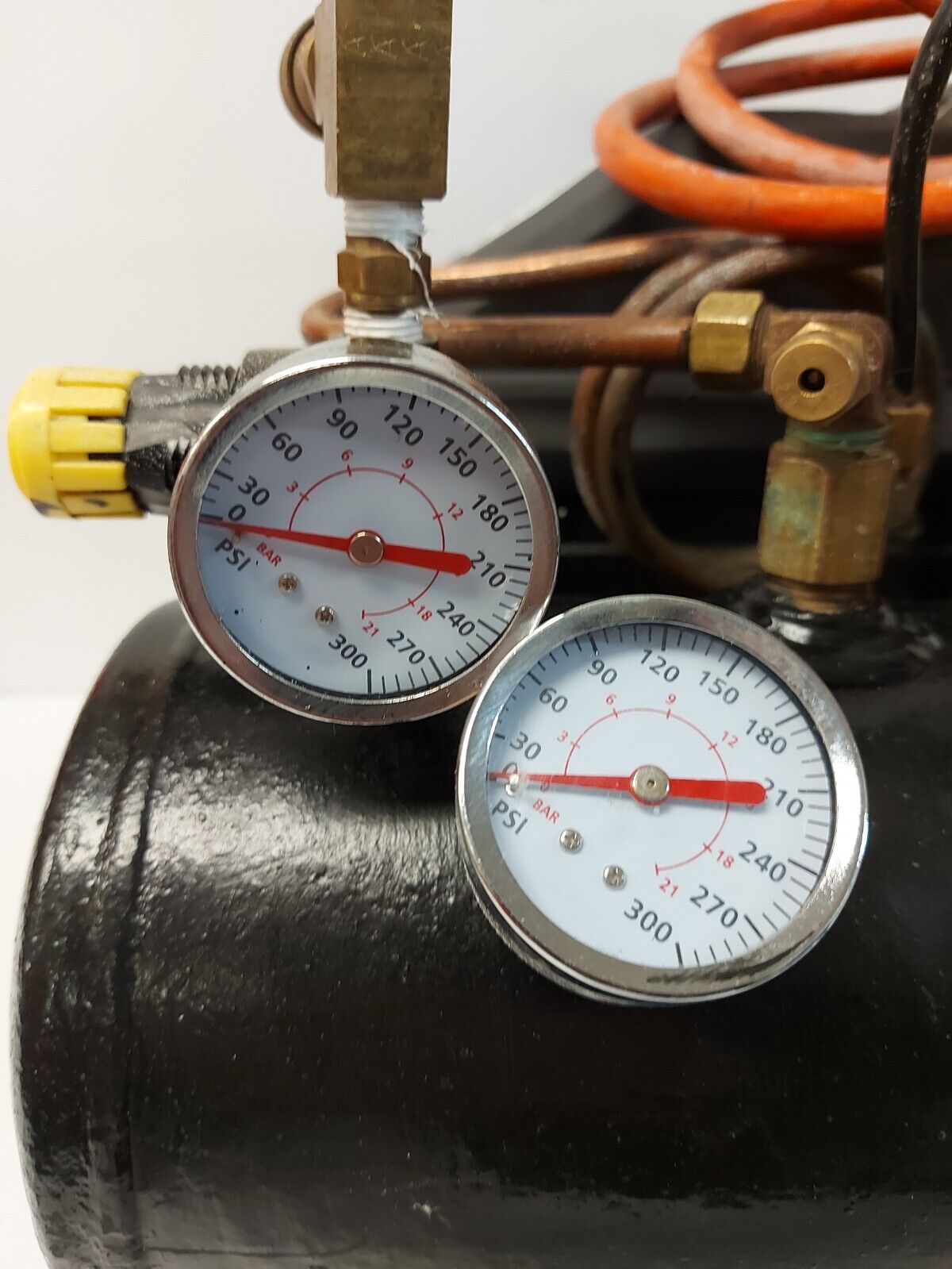 (N82835-1) Emglo AM78 HC2 Air Compressor