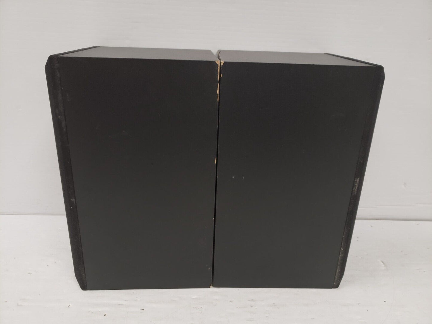 (66422-3) Yamaha NS-597C Book Shelf Speakers