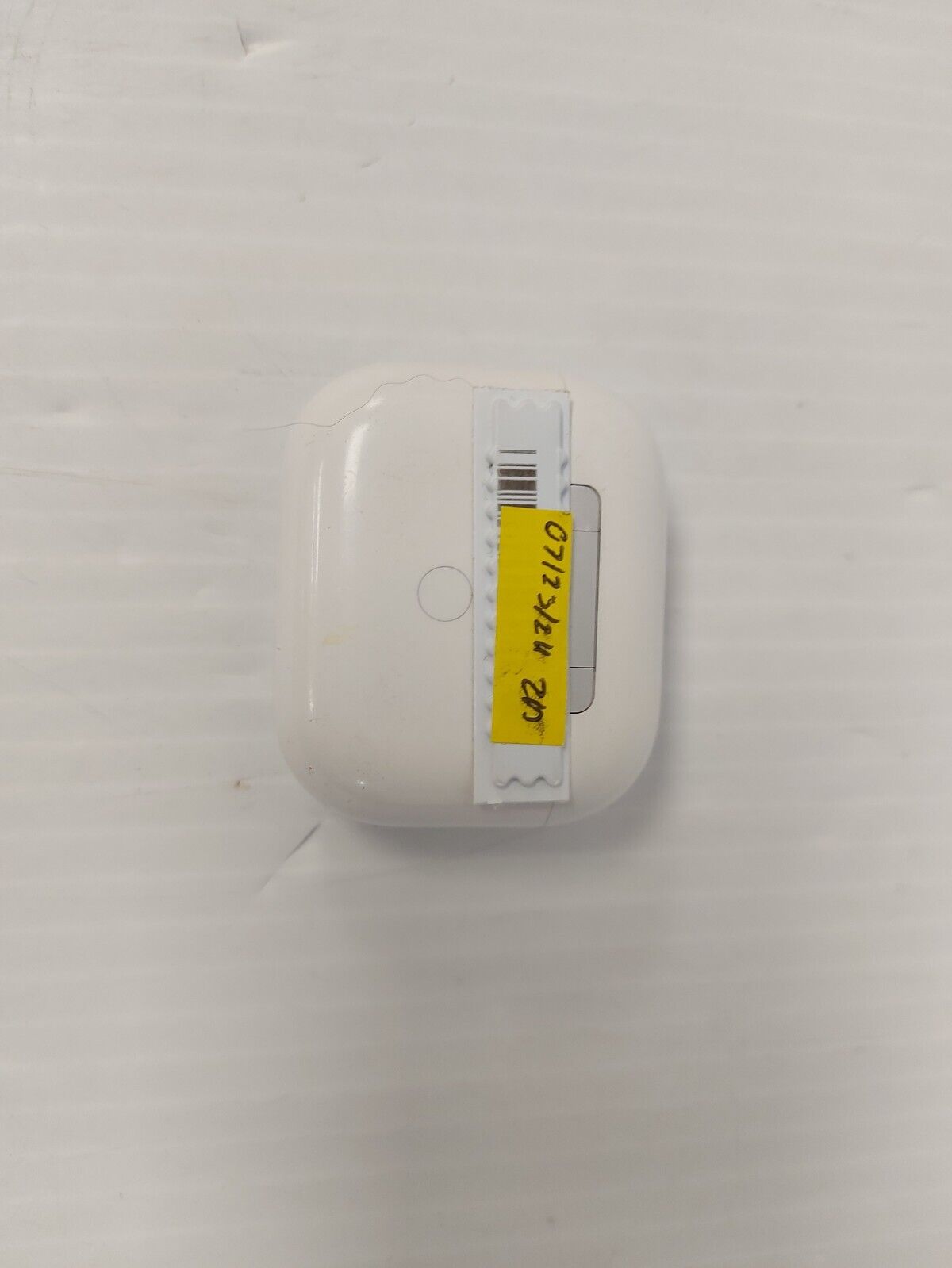 (N83942-3) Apple A2566 Airpod 2nd Gen