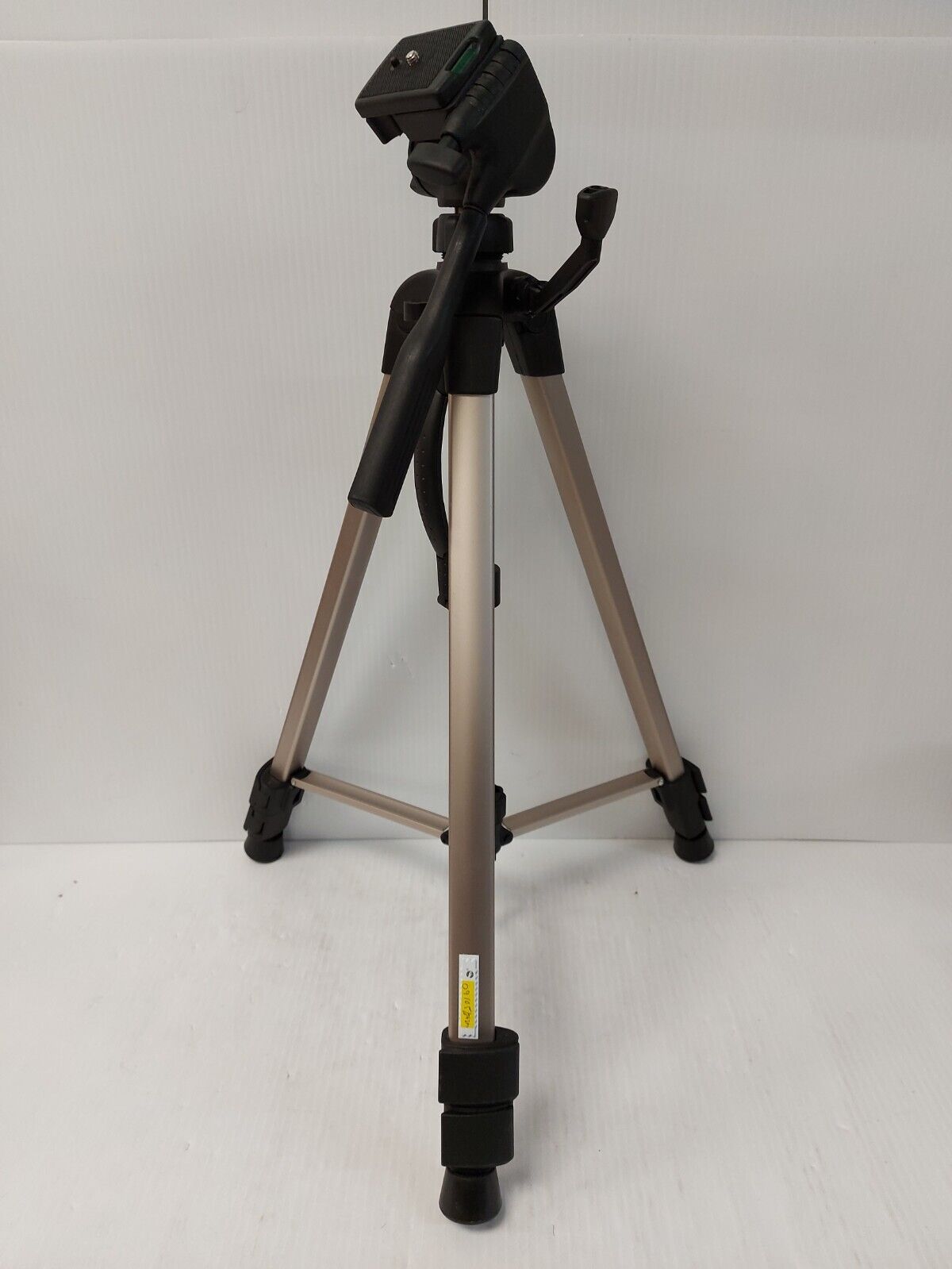 (NI-21861) Takara TV-7000LXS Tripod