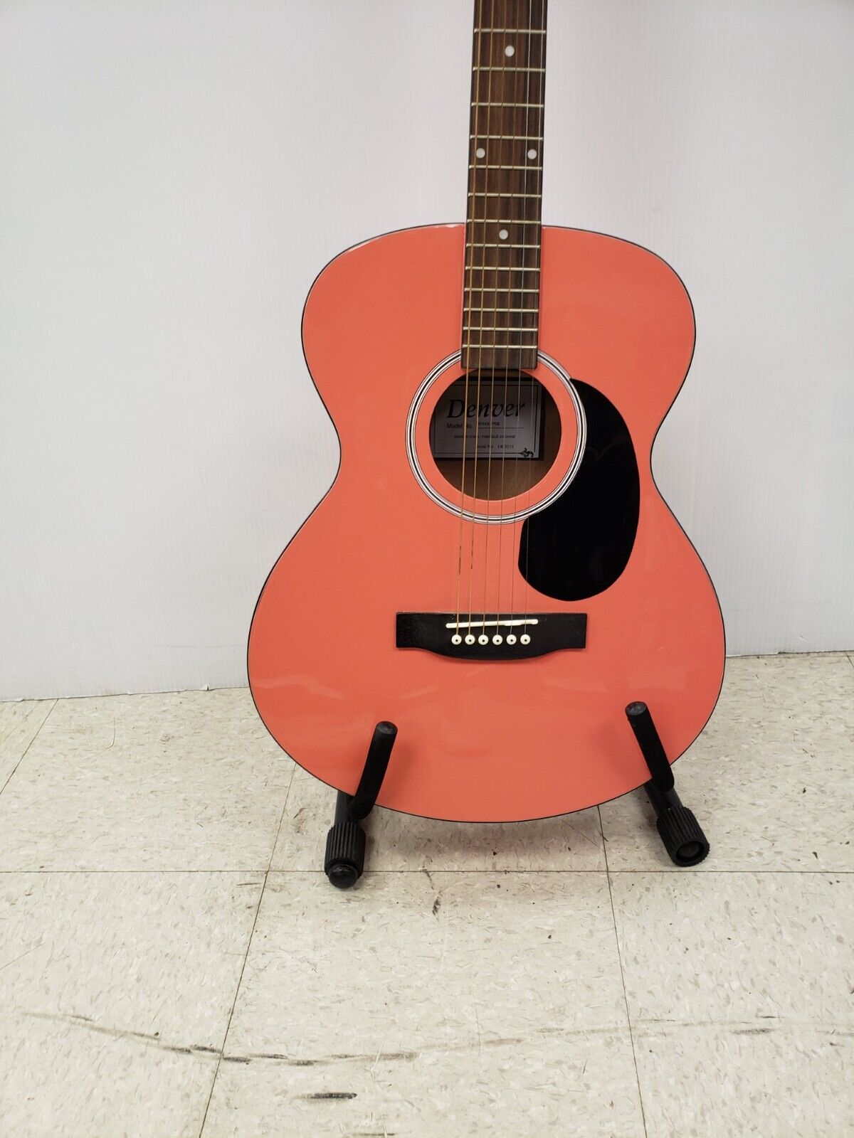 (61018-1) Denver DF 445-PNK Guitar