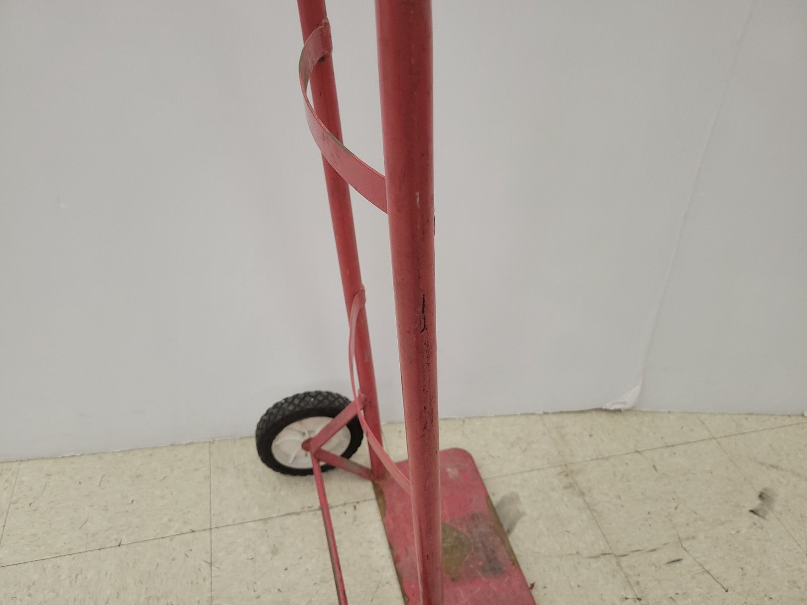 47018060