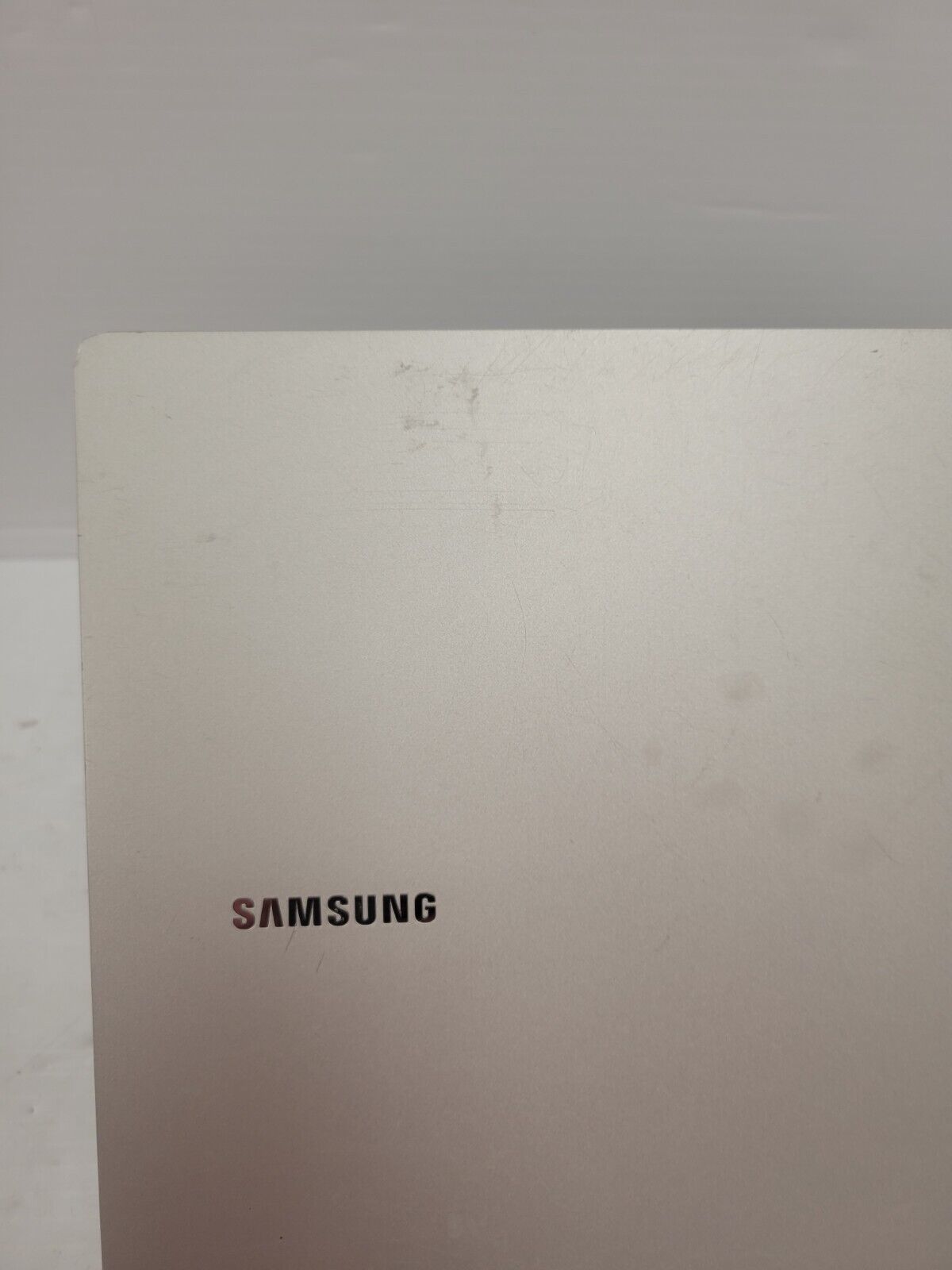 (60938-1) Samsung NP340XLA Laptop