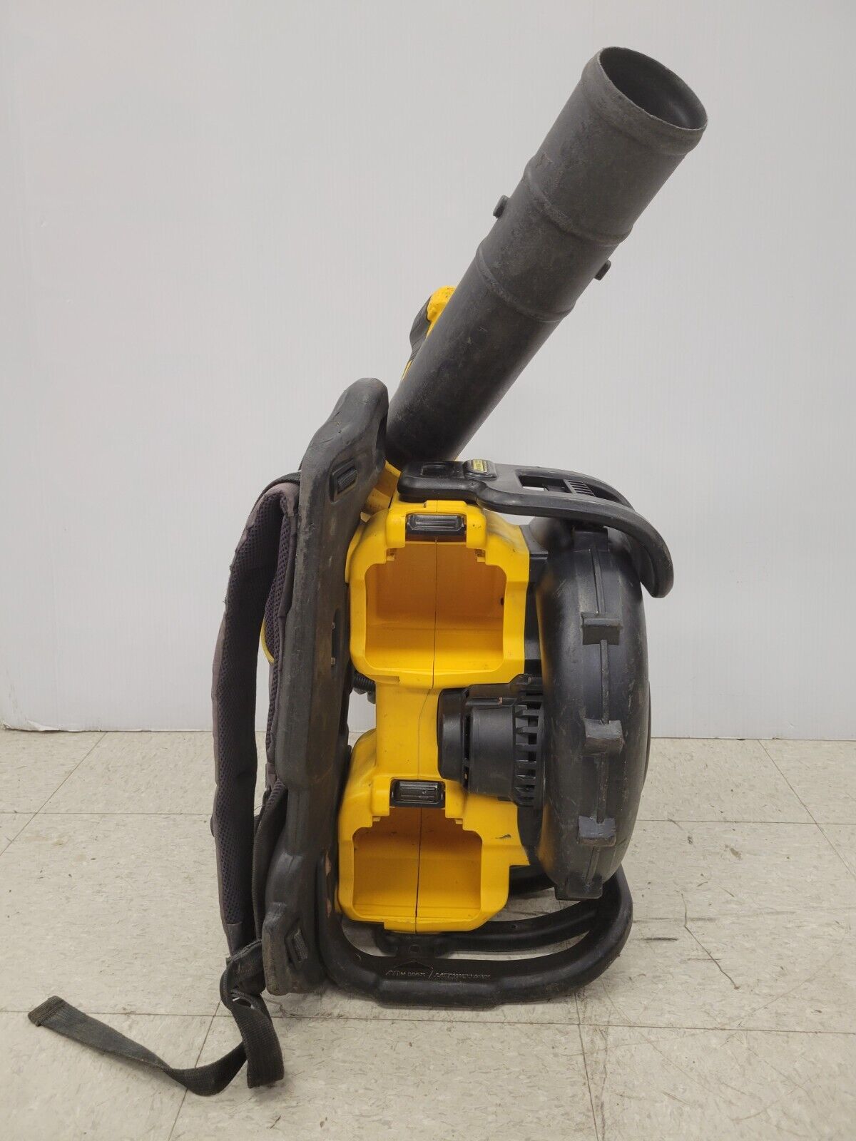 (69647-2) Dewalt DCB1590 Back Pack Blower
