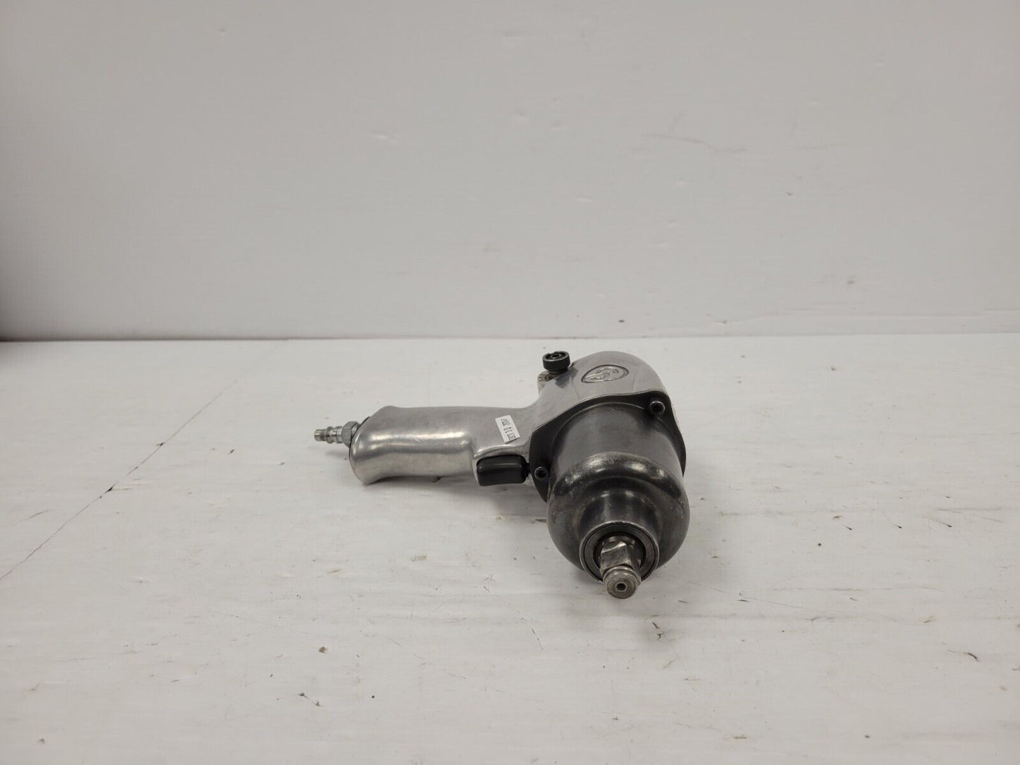 (66772-4) Chicago Pnuematics Cp733 Air Wrench