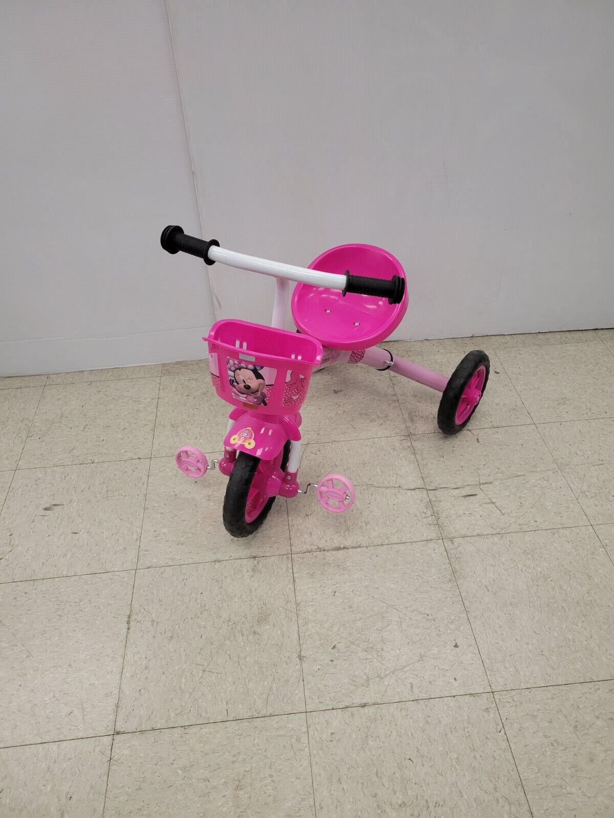 (61366-1) Huffy Minnie Mouse Tricycle