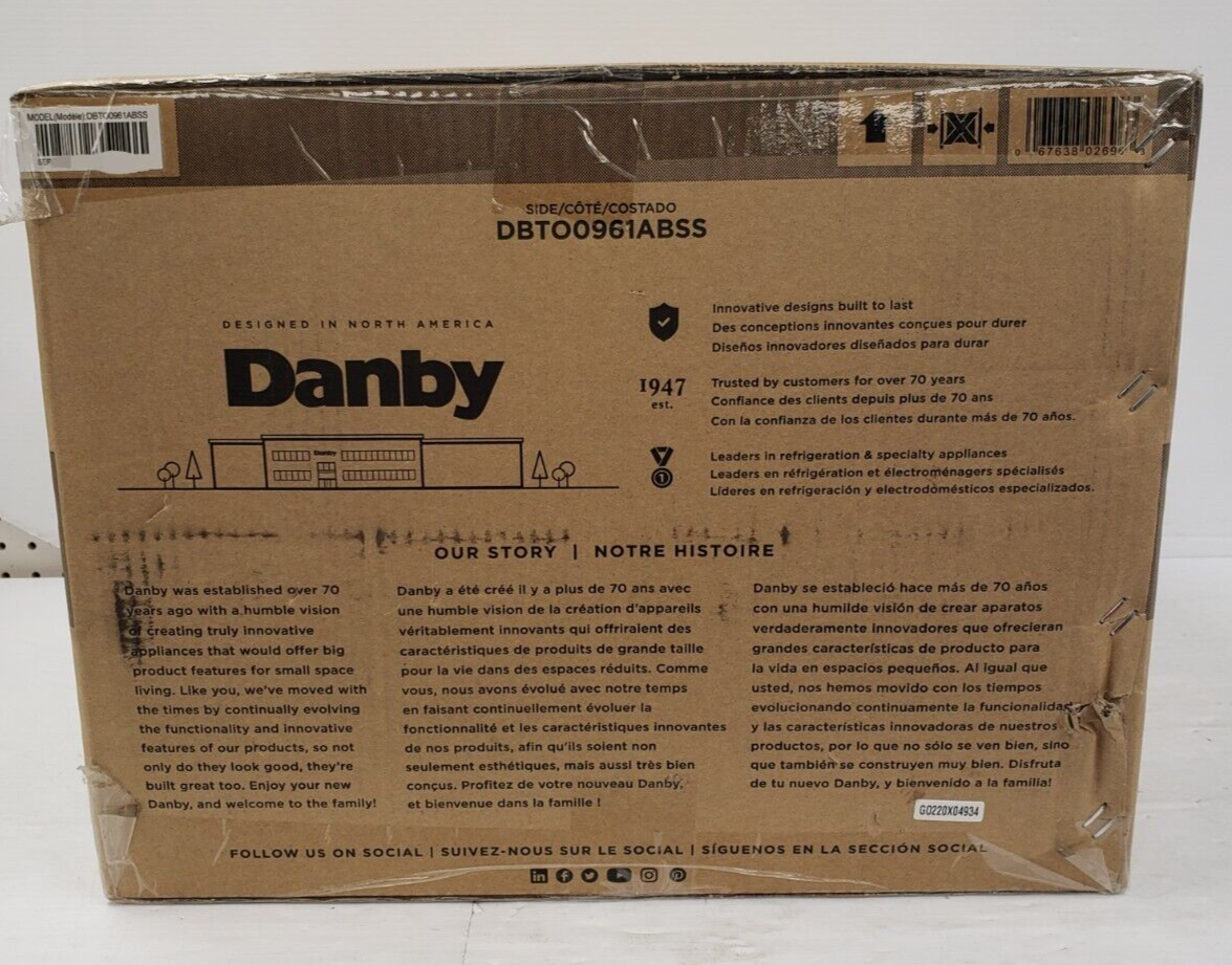 (60764-1) Danby DBT00961ABSS Convection Toaster Oven With Air Fryer