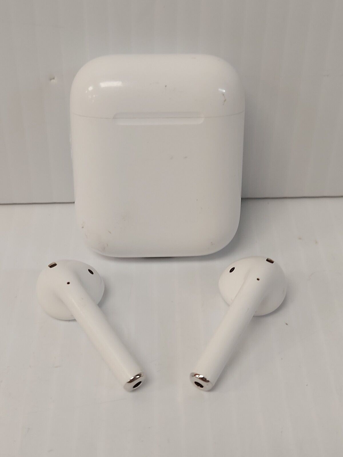 (N84577-1) Apple A1602 Airpods