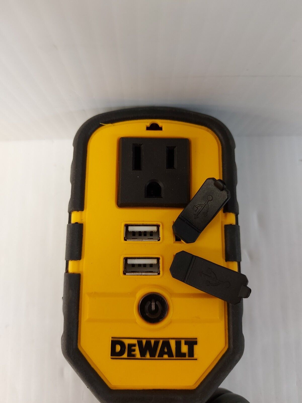 (N84851-2) DeWalt DXAEPI140CA Power Plug