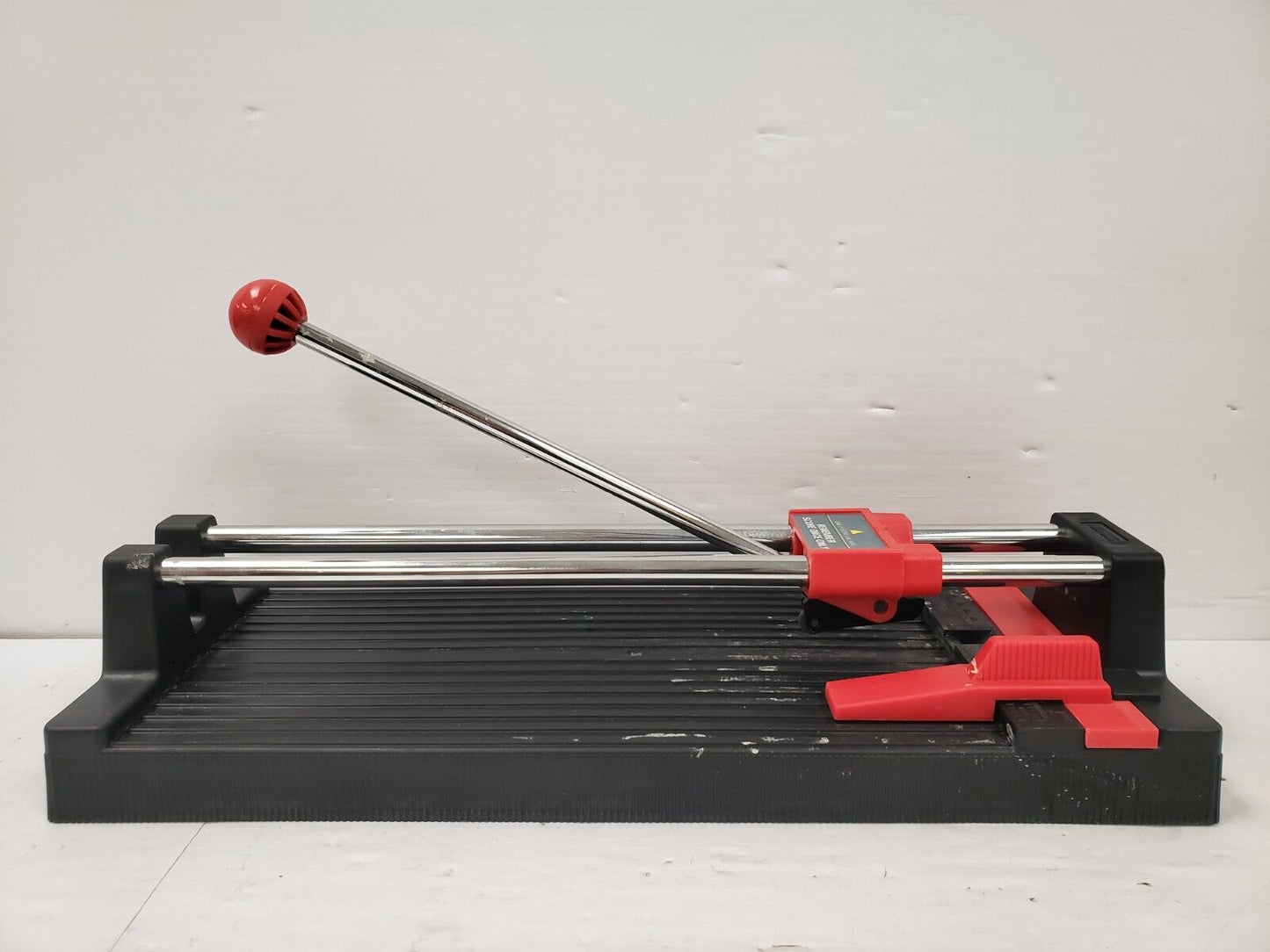 (63086-4) Plasplugs Pro-Tiler Floor & Wall Tile Cutter