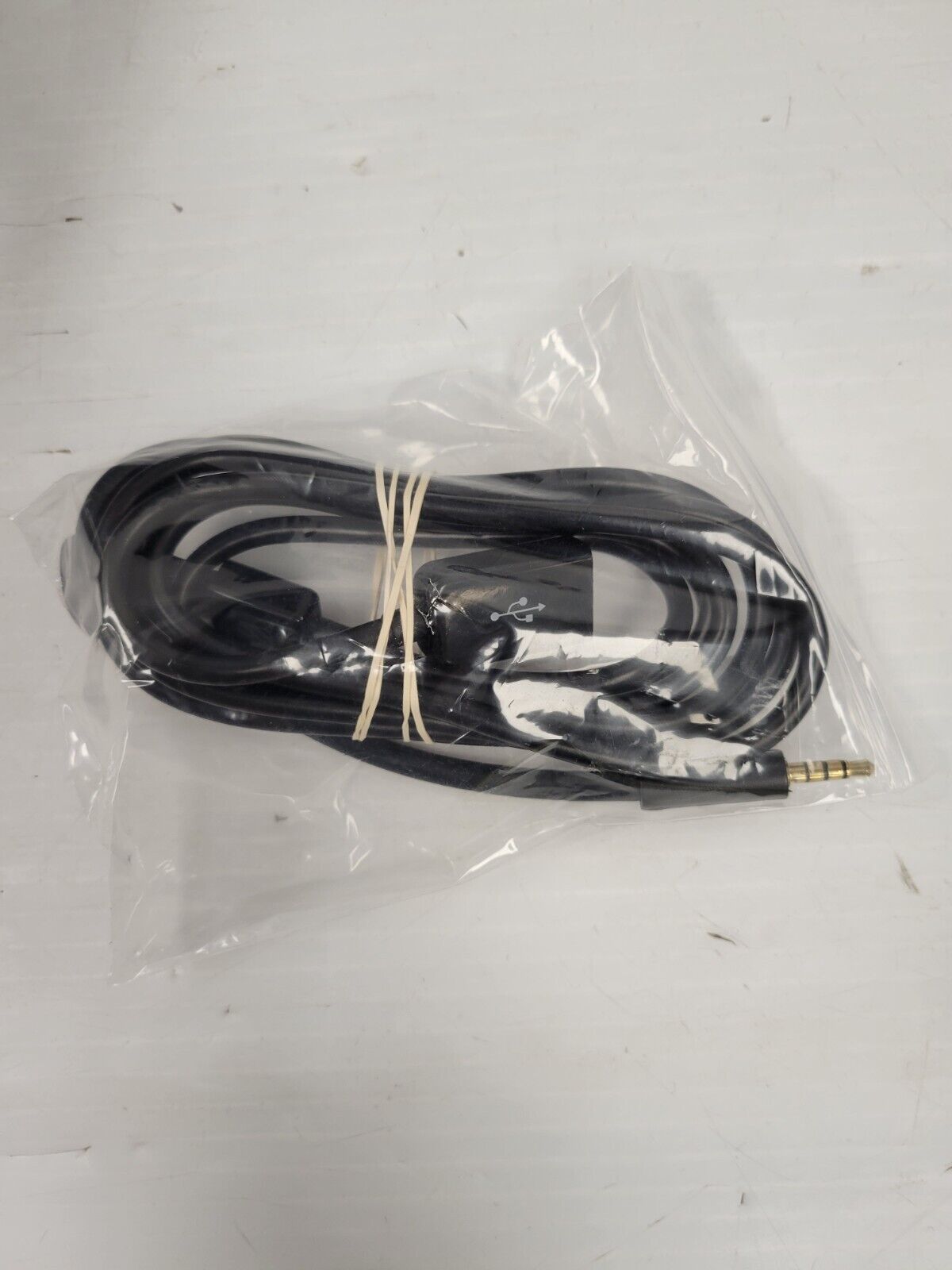 (57168-2) Republic Of Games ROG THETA 7.1 Headphone