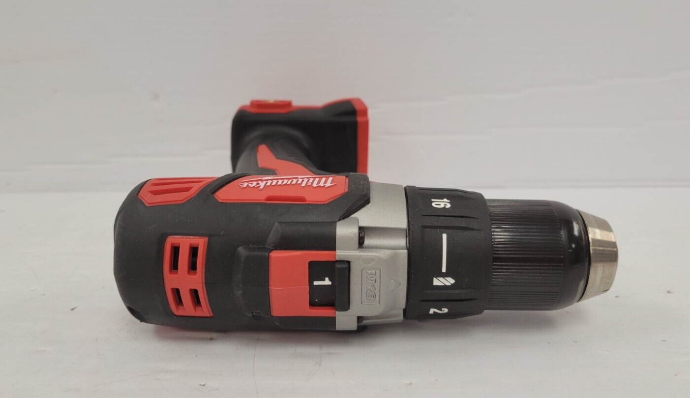 (67027-2) Milwaukee 2606-20 Drill